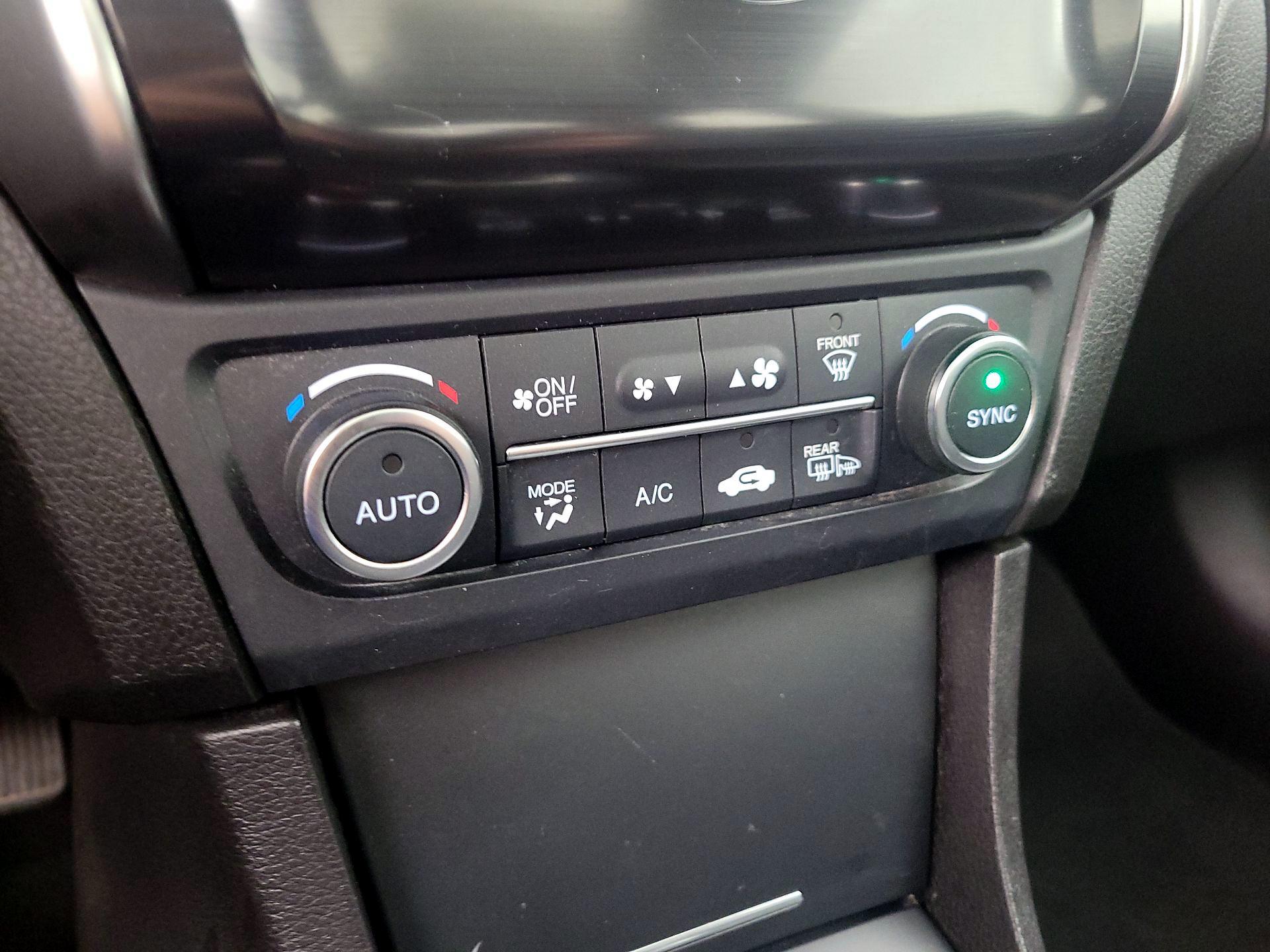 Thumbnail: 2020 Acura ILX - 16