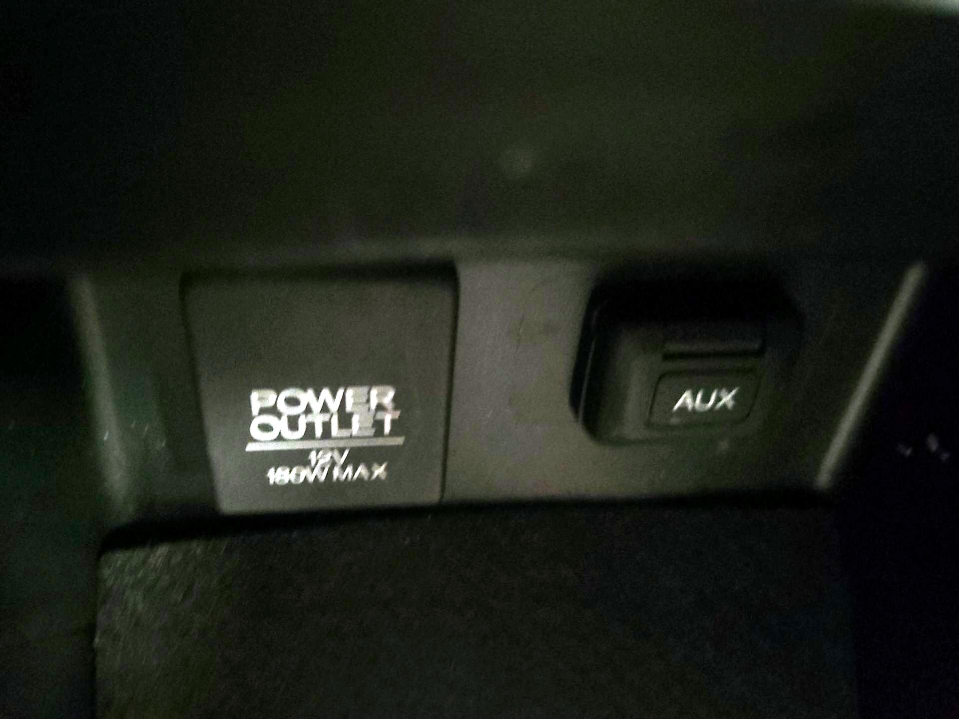 Thumbnail: 2020 Acura ILX - 18