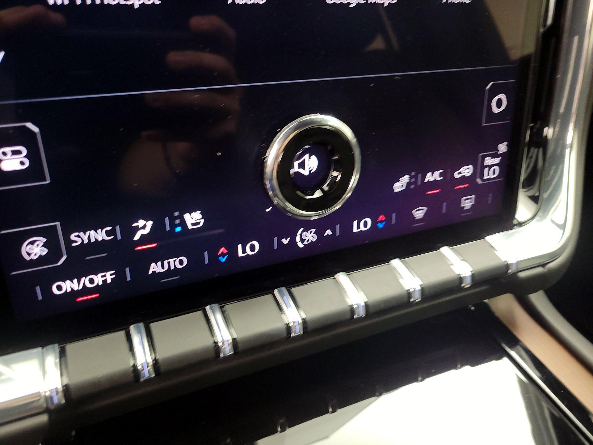 Thumbnail: 2025 GMC Yukon - 14