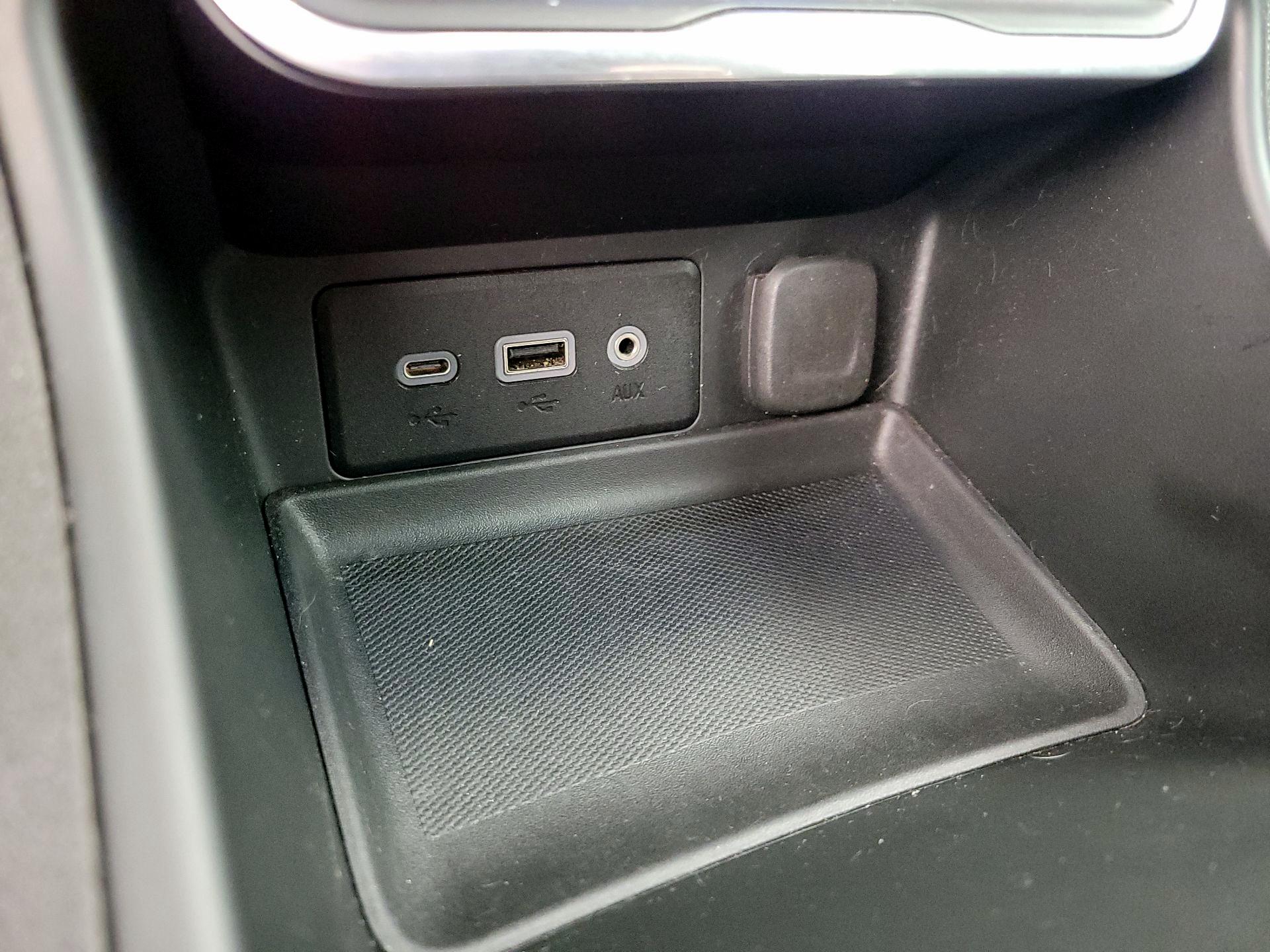 Thumbnail: 2021 GMC Terrain - 16