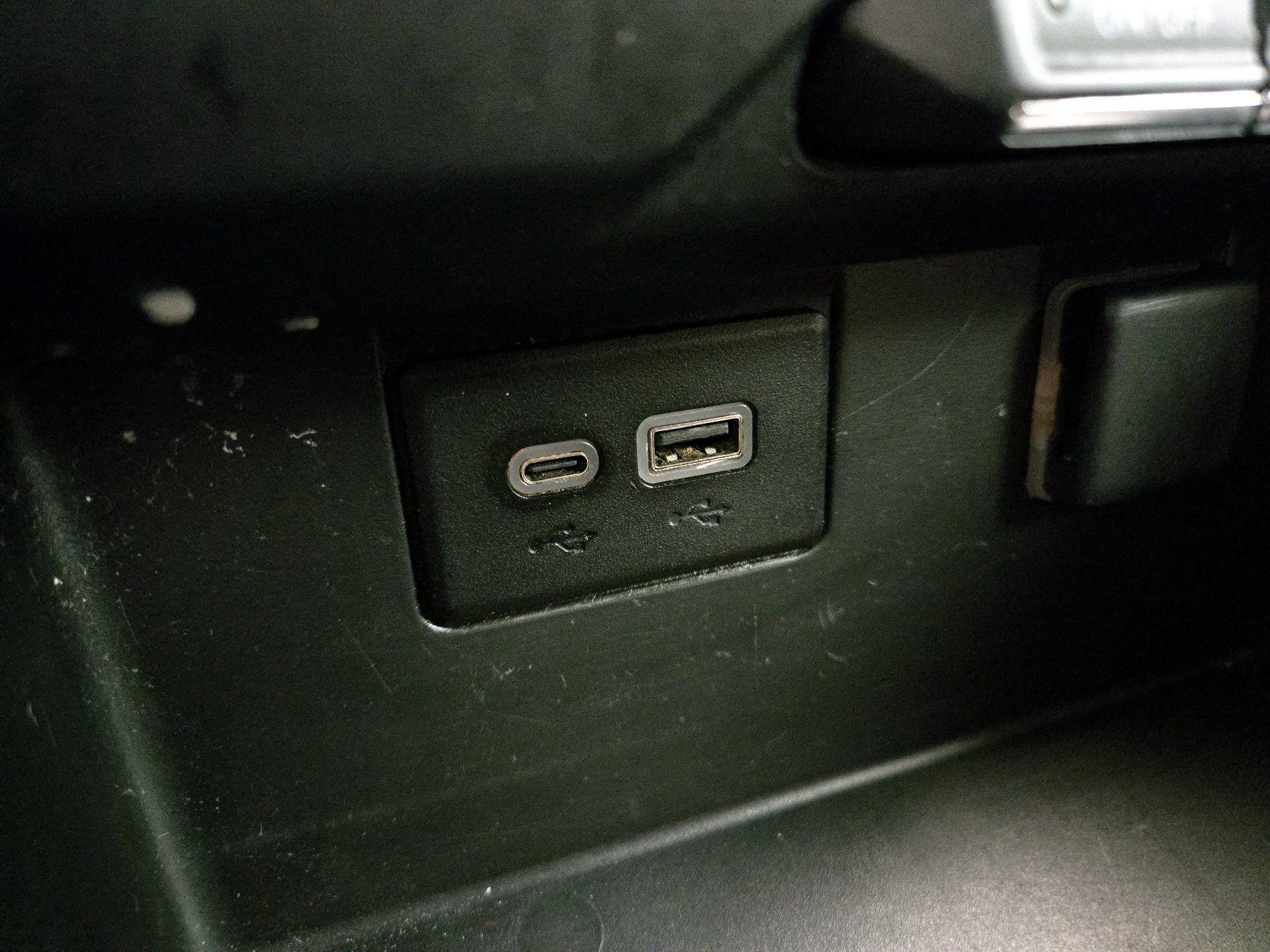 Thumbnail: 2024 Chevrolet Tahoe - 18