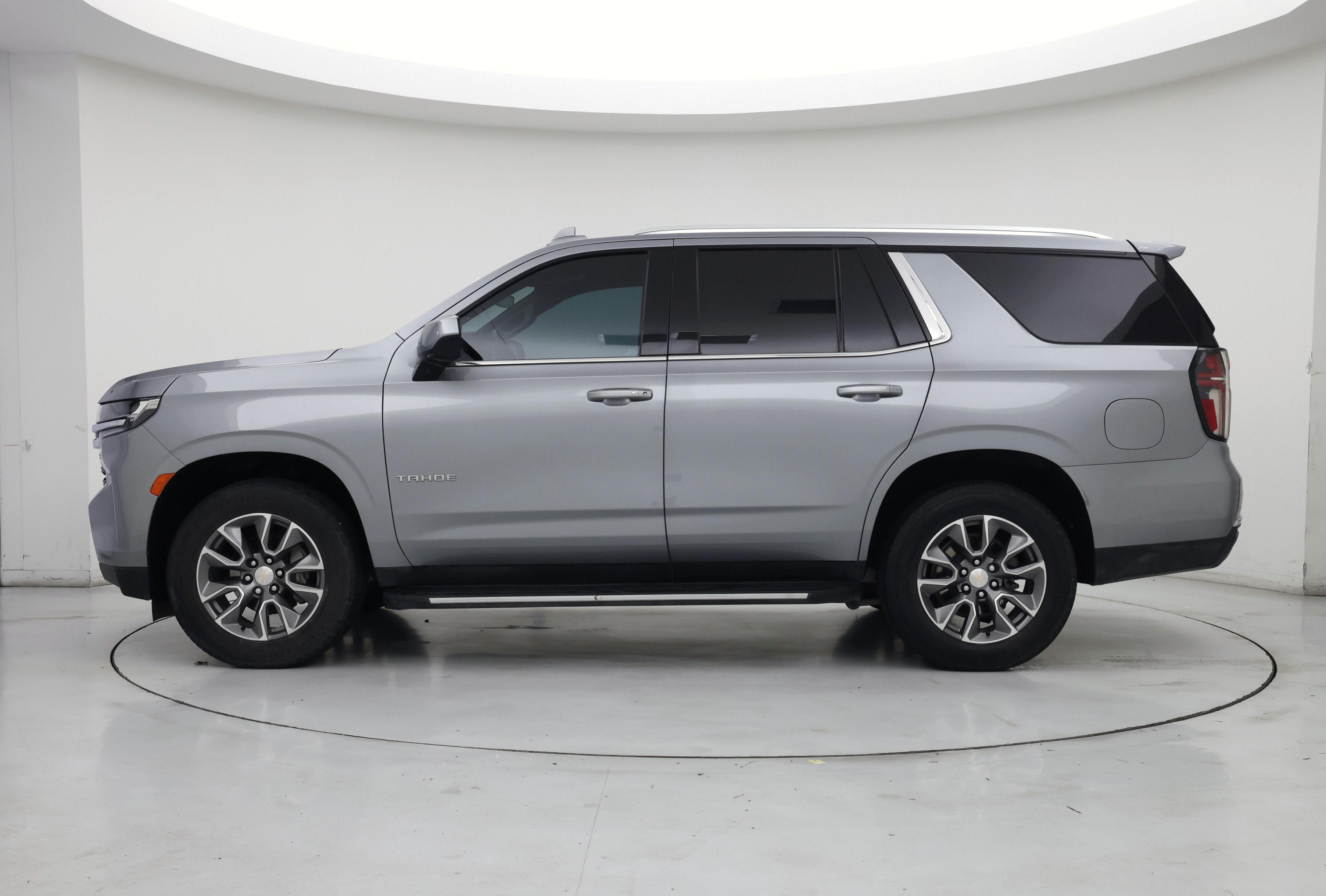 Thumbnail: 2024 Chevrolet Tahoe - 3