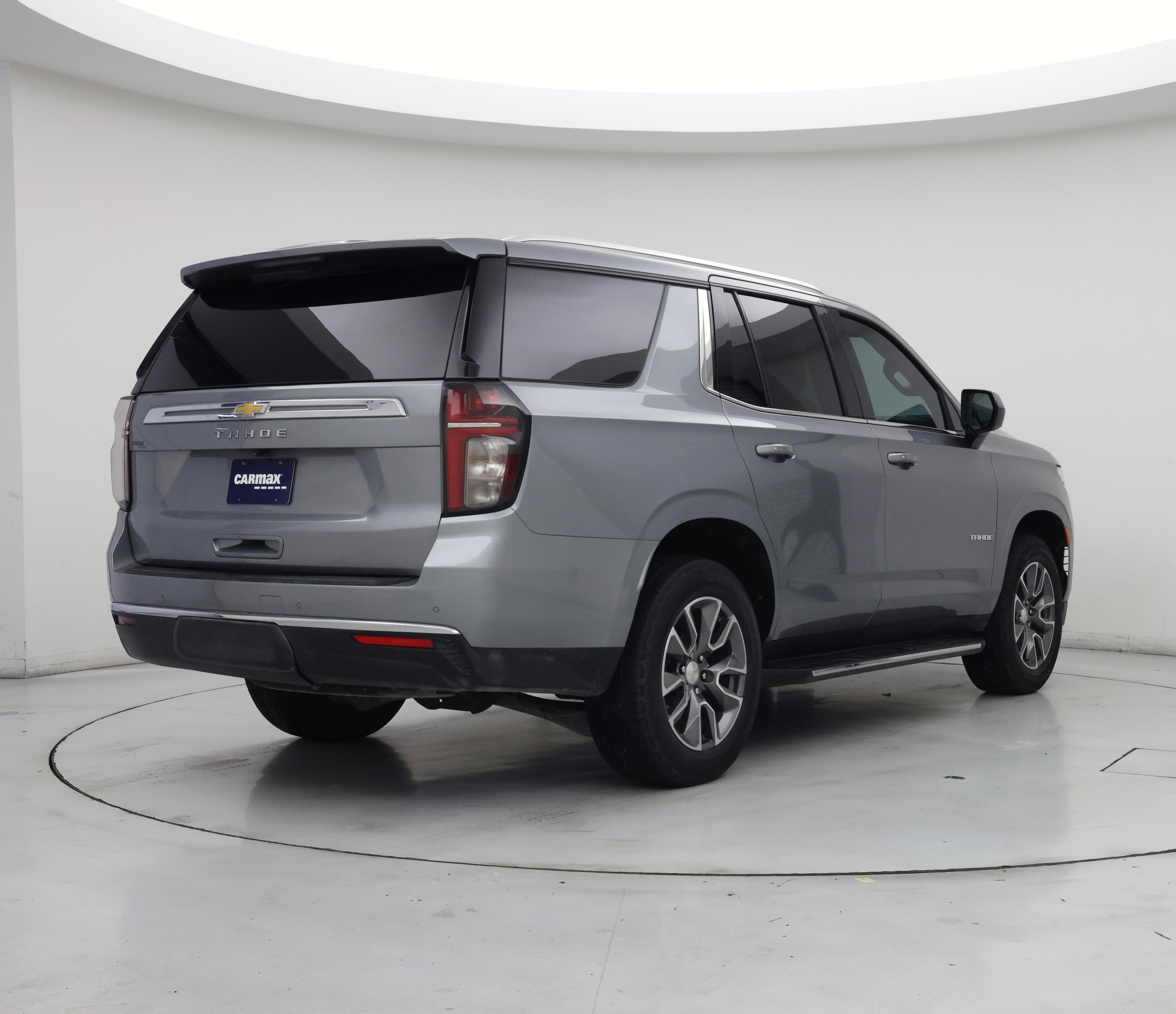 Thumbnail: 2024 Chevrolet Tahoe - 8