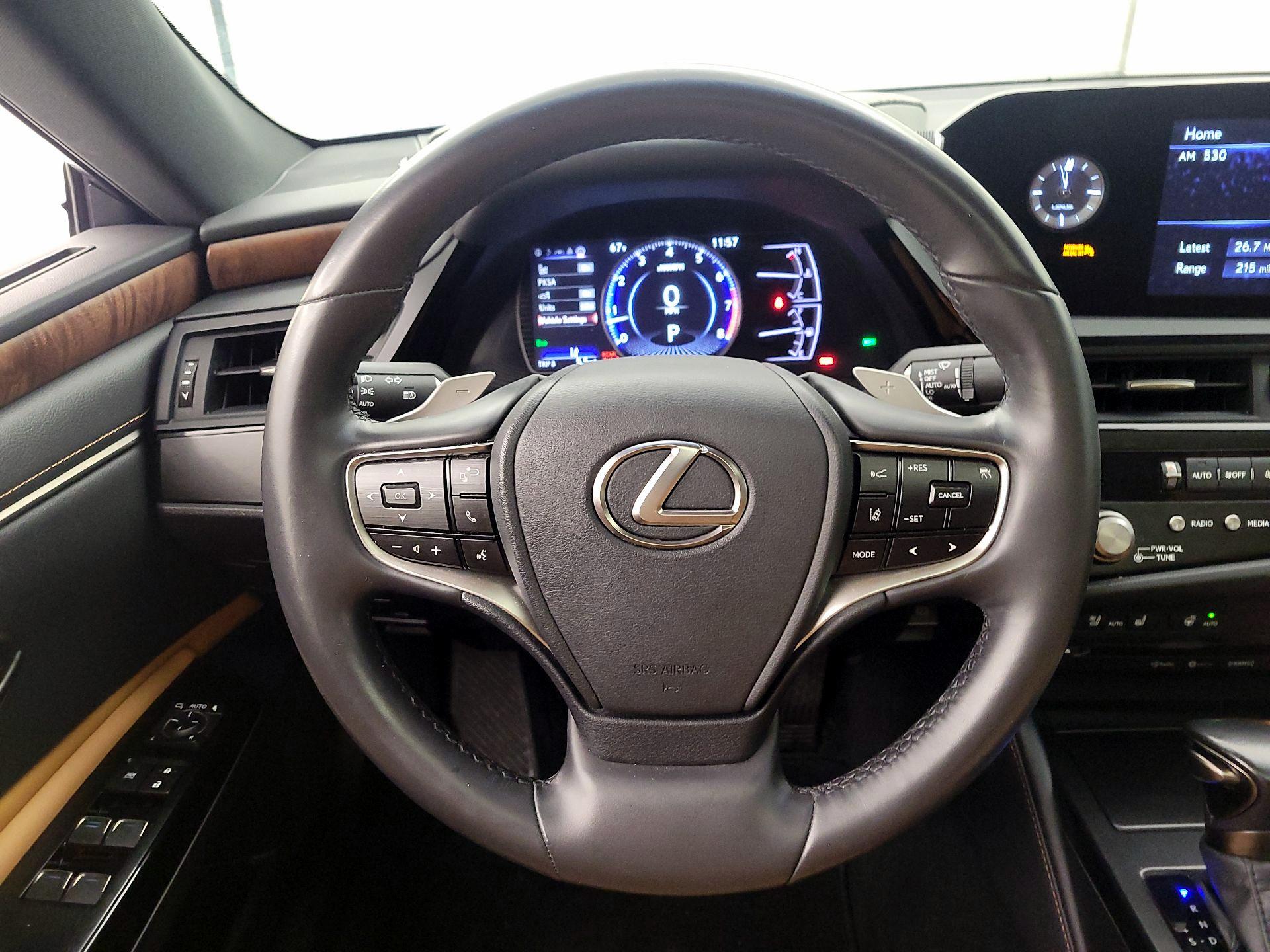 Thumbnail: 2022 Lexus ES - 10