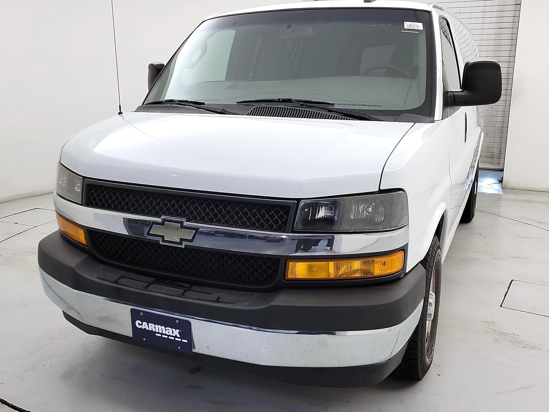 Thumbnail: 2019 Chevrolet Express - 3