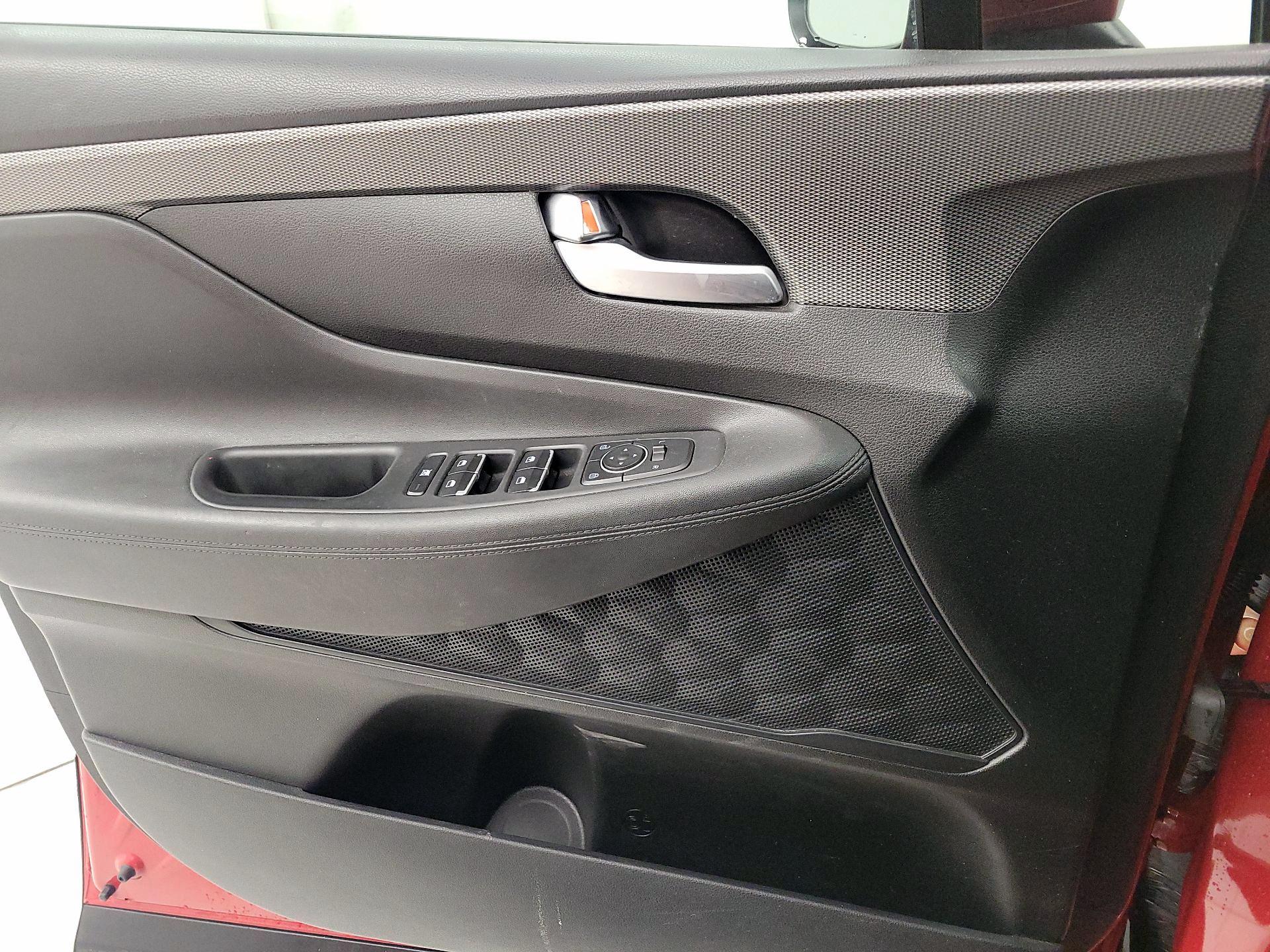 Thumbnail: 2020 Hyundai Santa Fe - 10