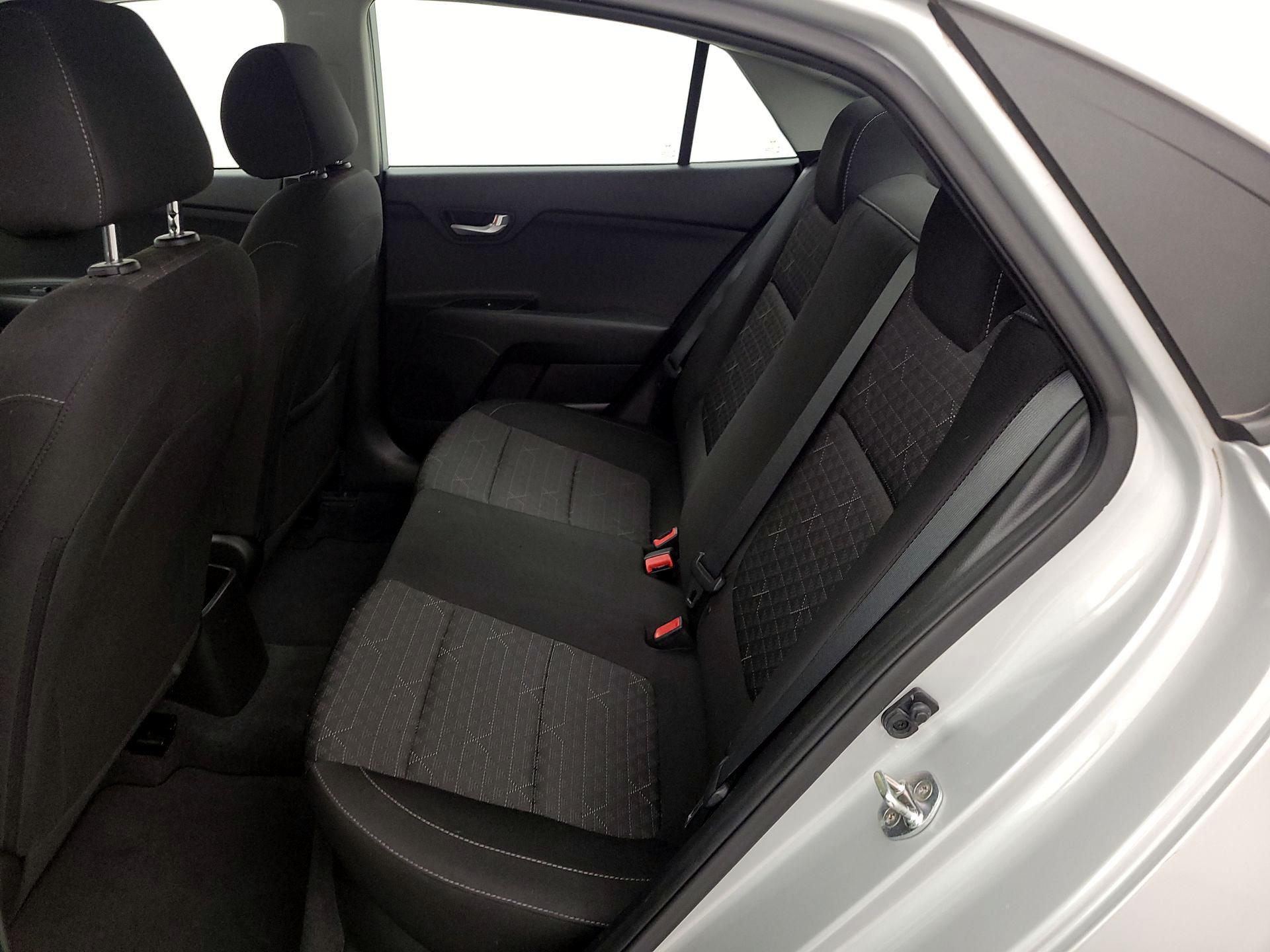 Thumbnail: 2020 Kia Rio - 17