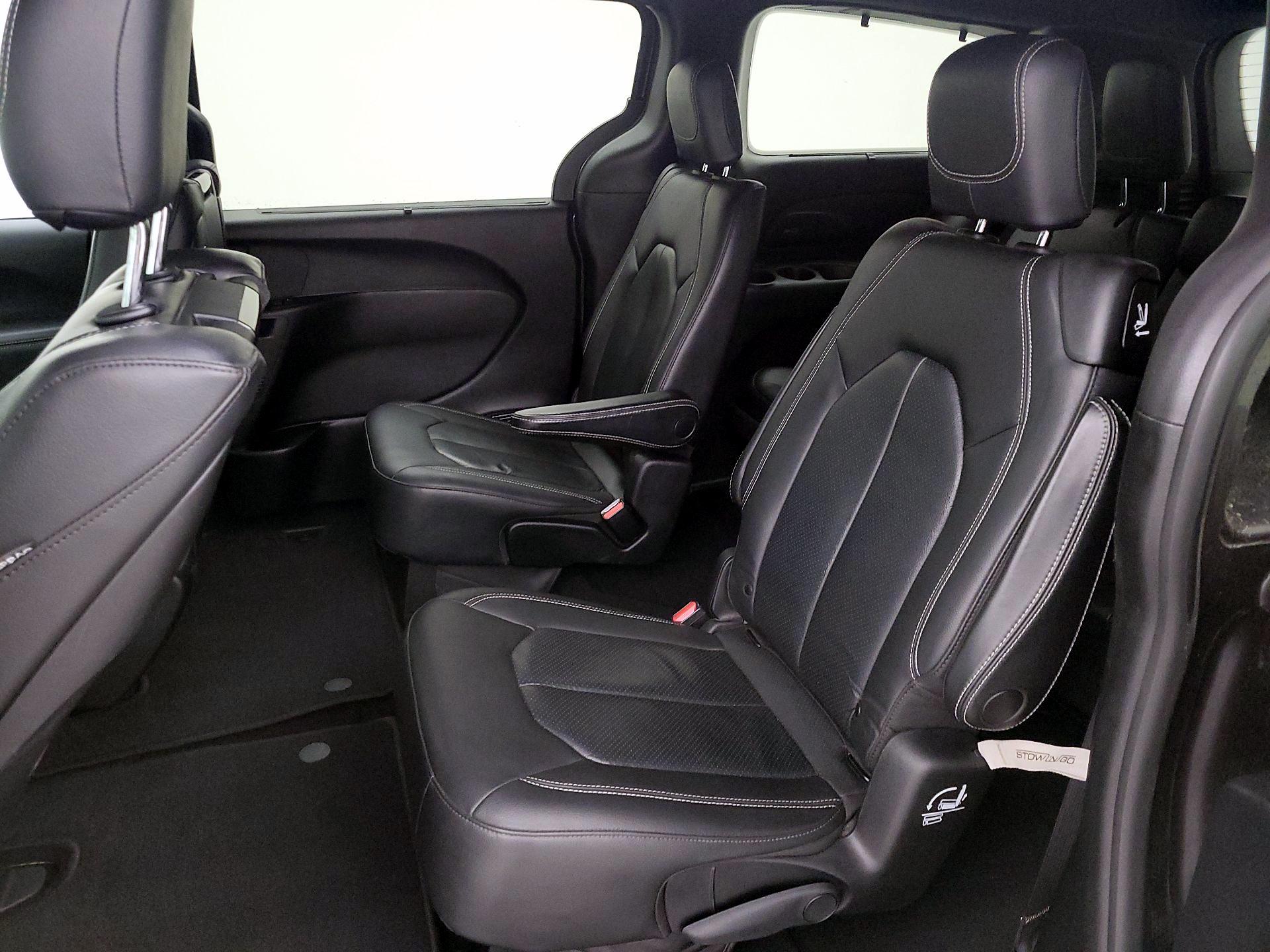 Thumbnail: 2020 Chrysler Pacifica - 19