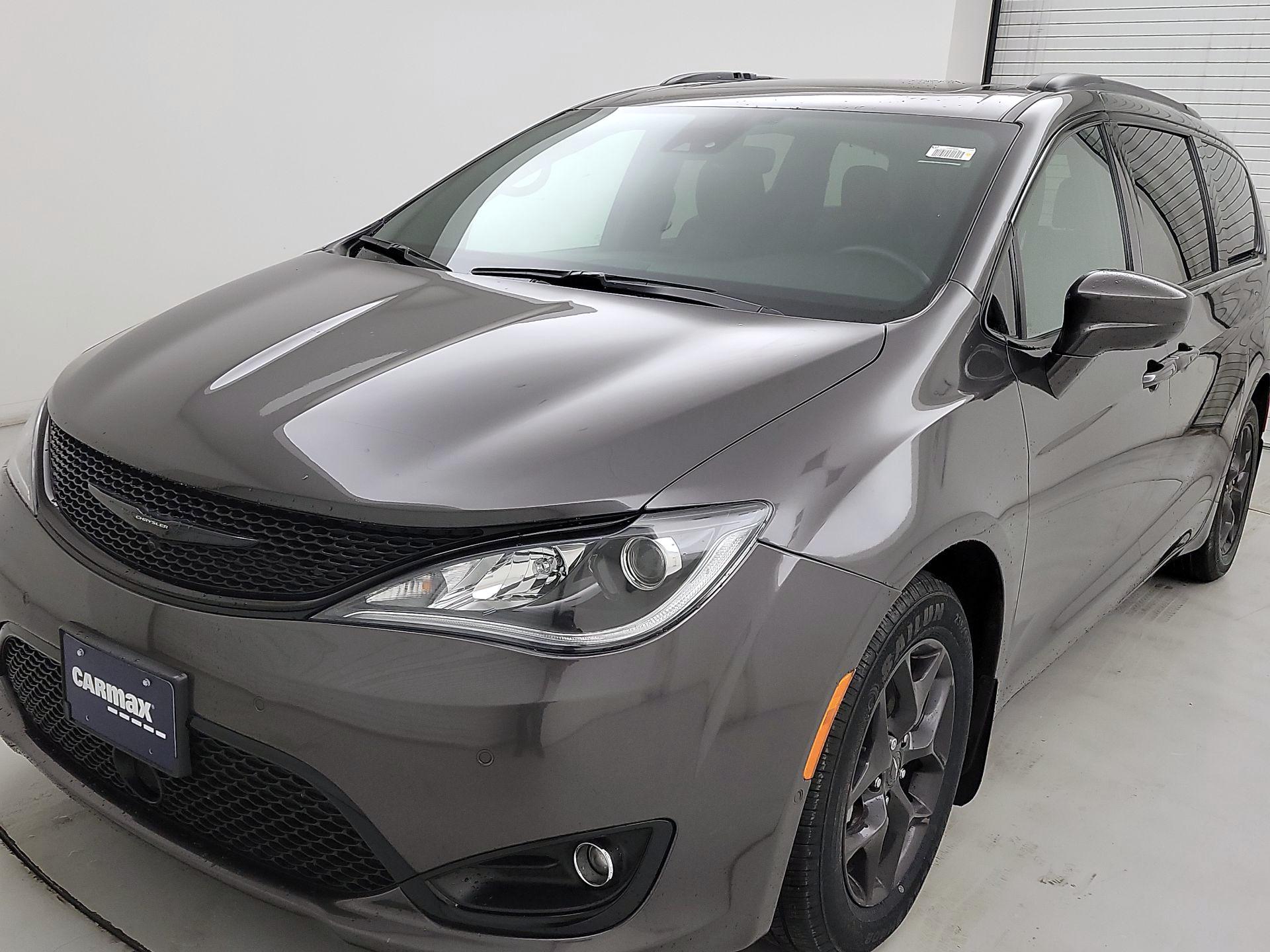 Thumbnail: 2020 Chrysler Pacifica - 3