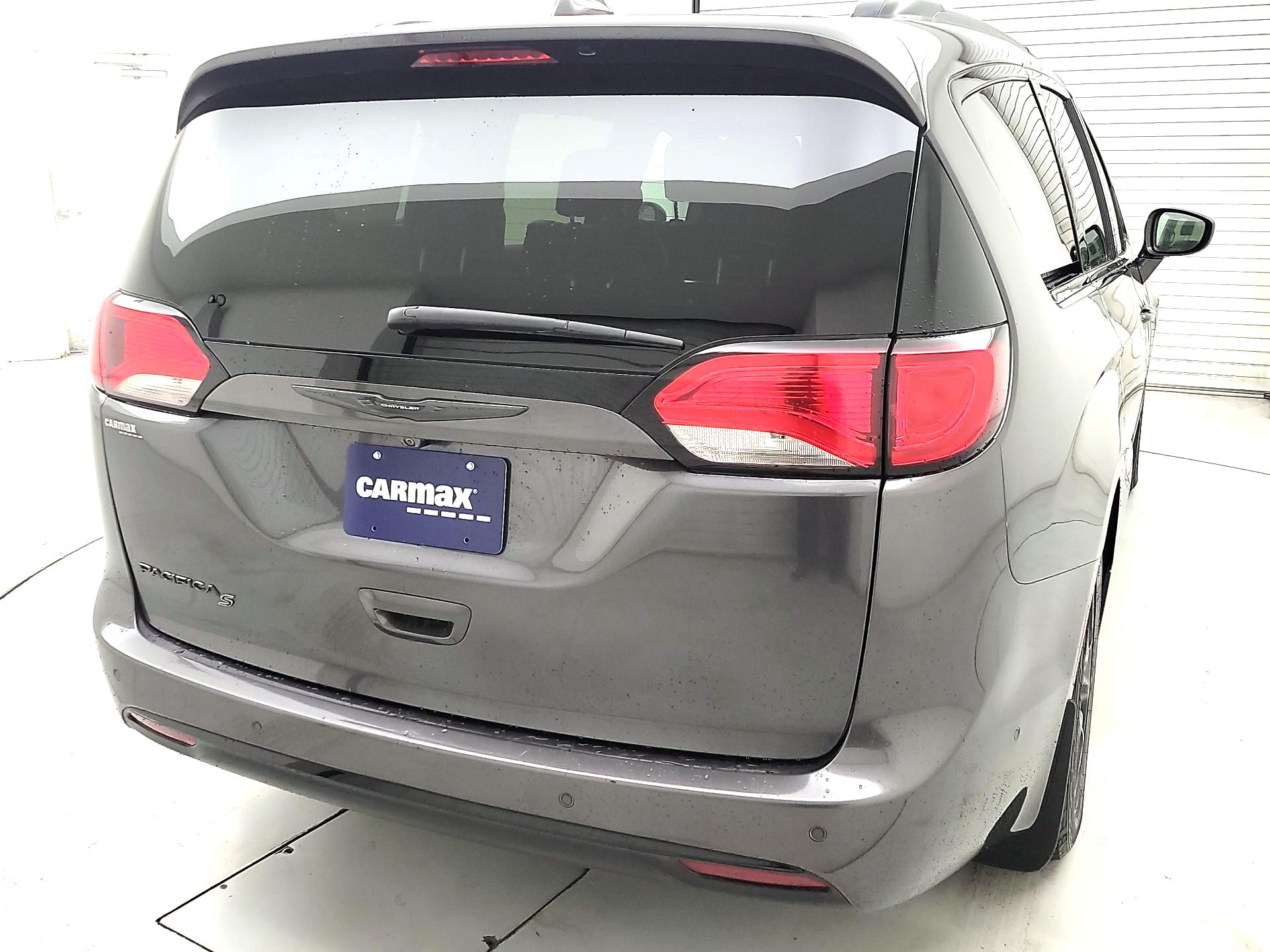 Thumbnail: 2020 Chrysler Pacifica - 5