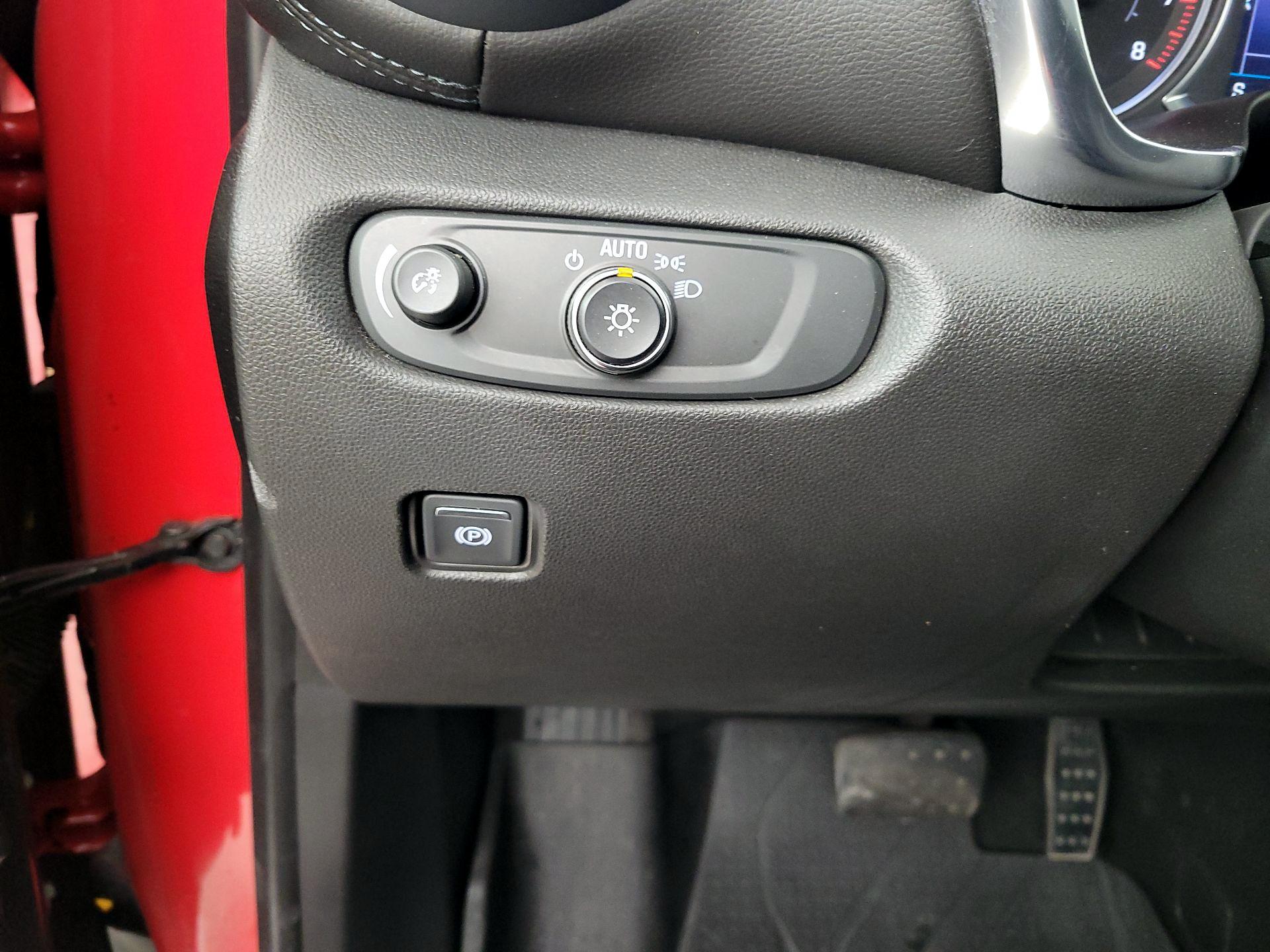 Thumbnail: 2021 Chevrolet Blazer - 11