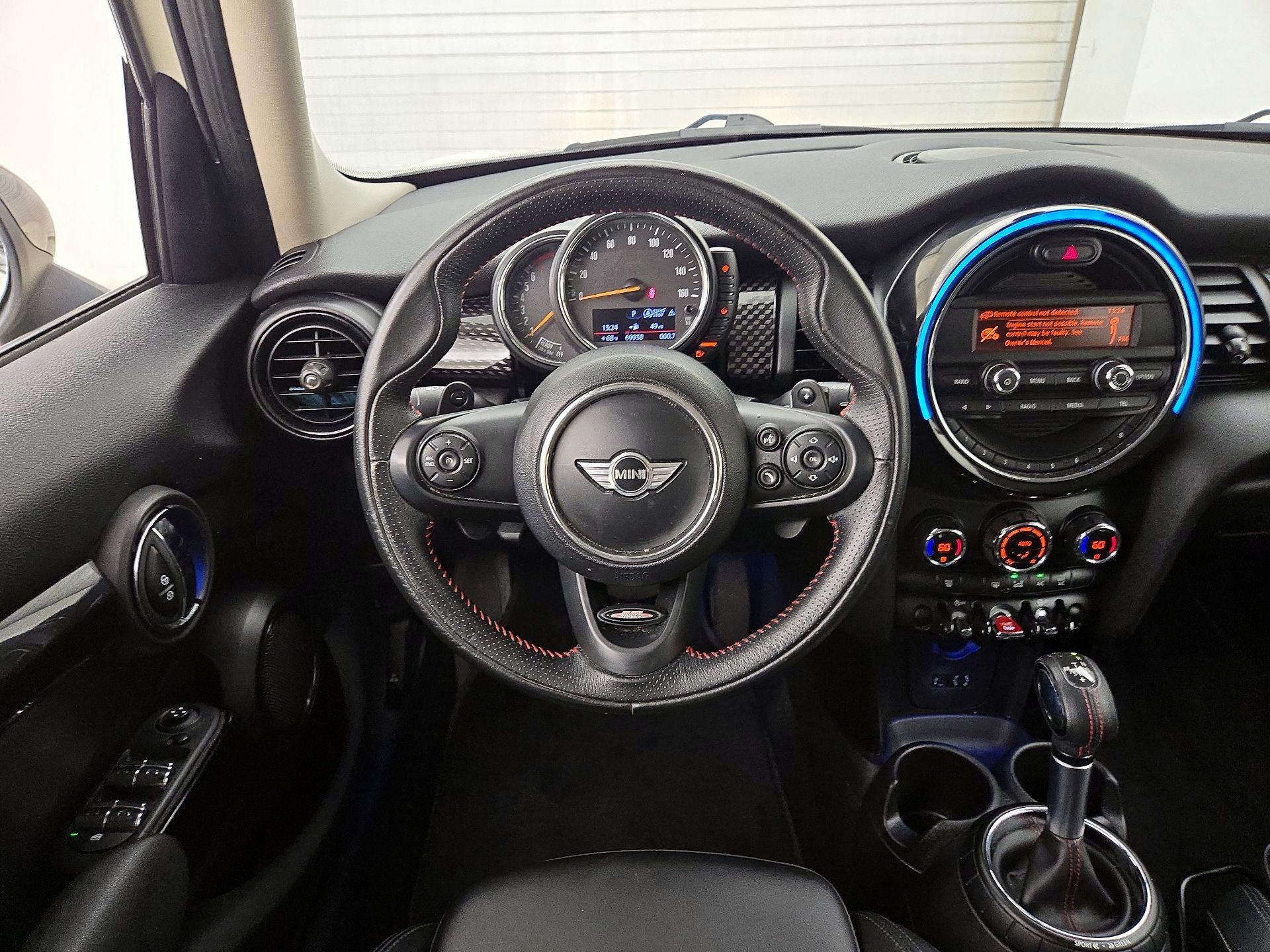 Thumbnail: 2016 MINI Cooper Hardtop - 10