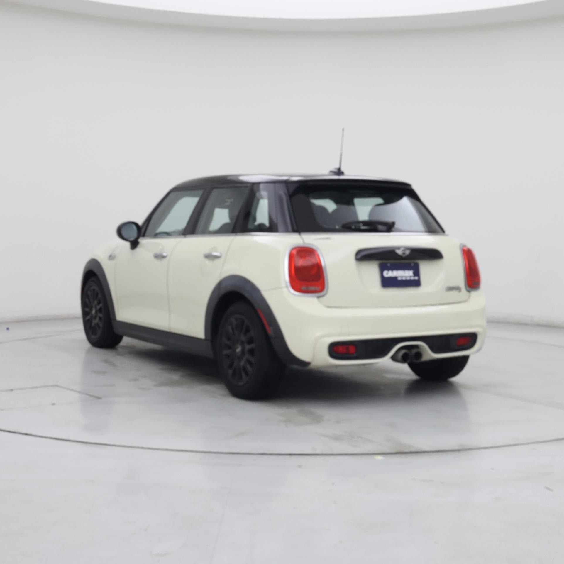 Thumbnail: 2016 MINI Cooper Hardtop - 2