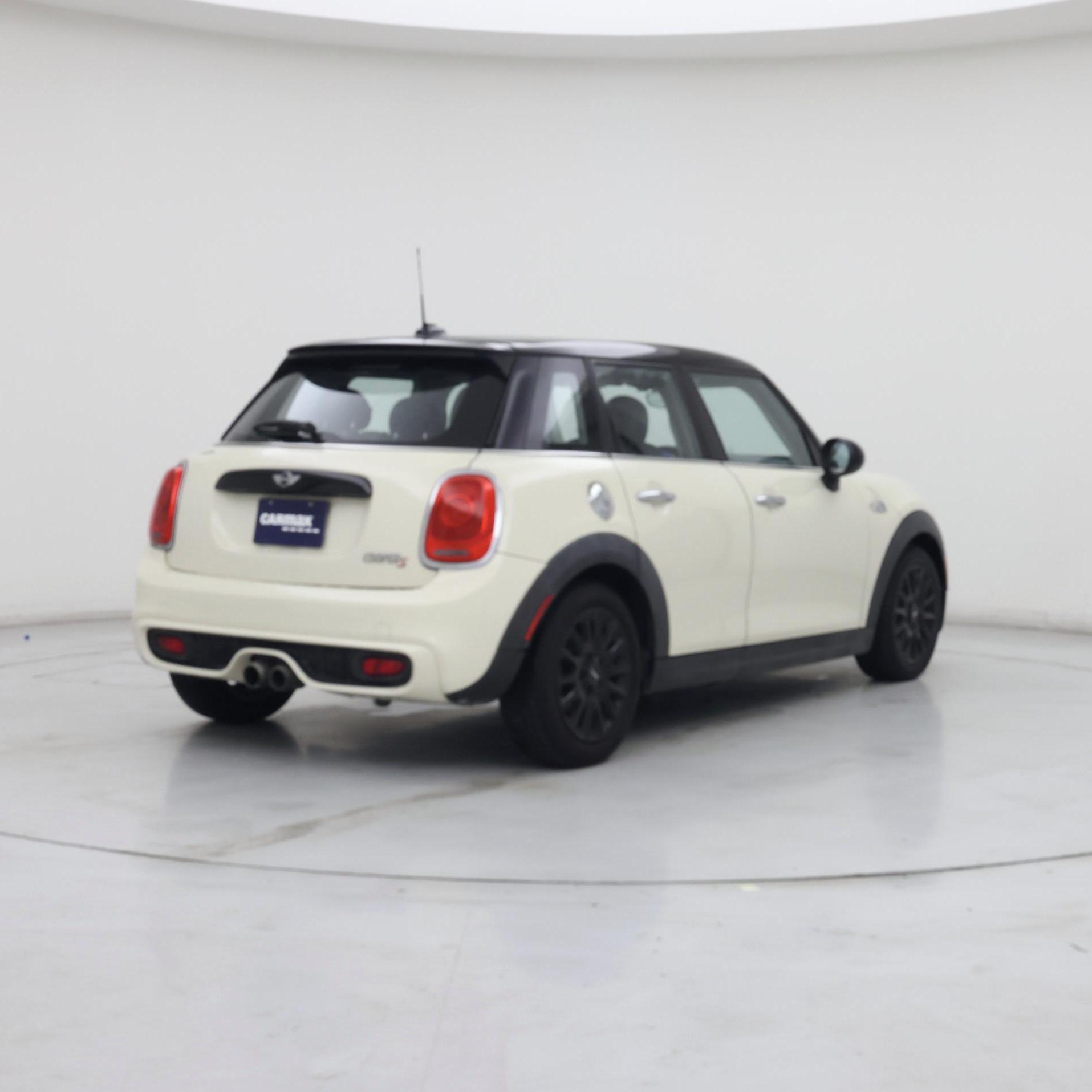 Thumbnail: 2016 MINI Cooper Hardtop - 8