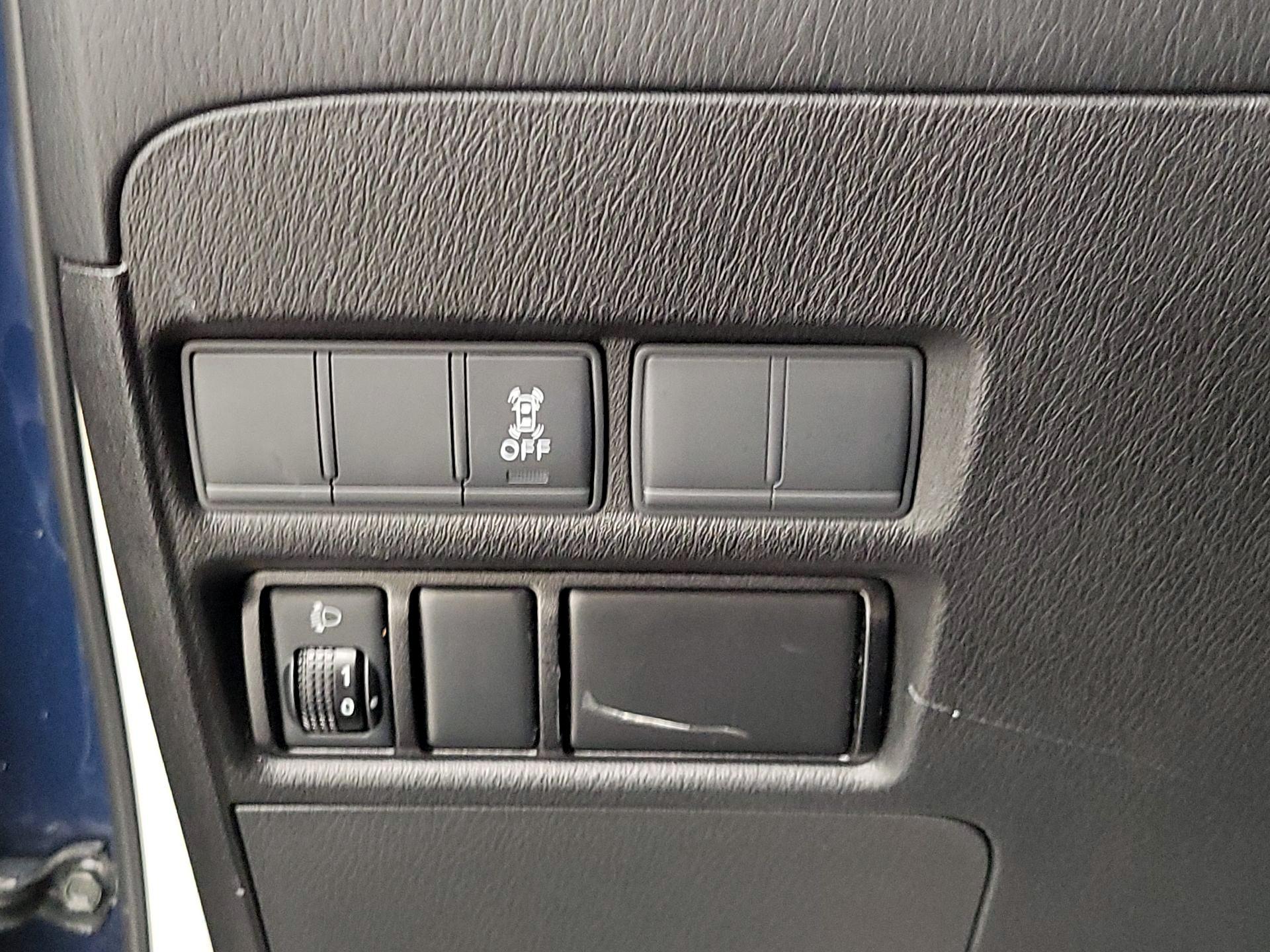 Thumbnail: 2017 Nissan Armada - 11