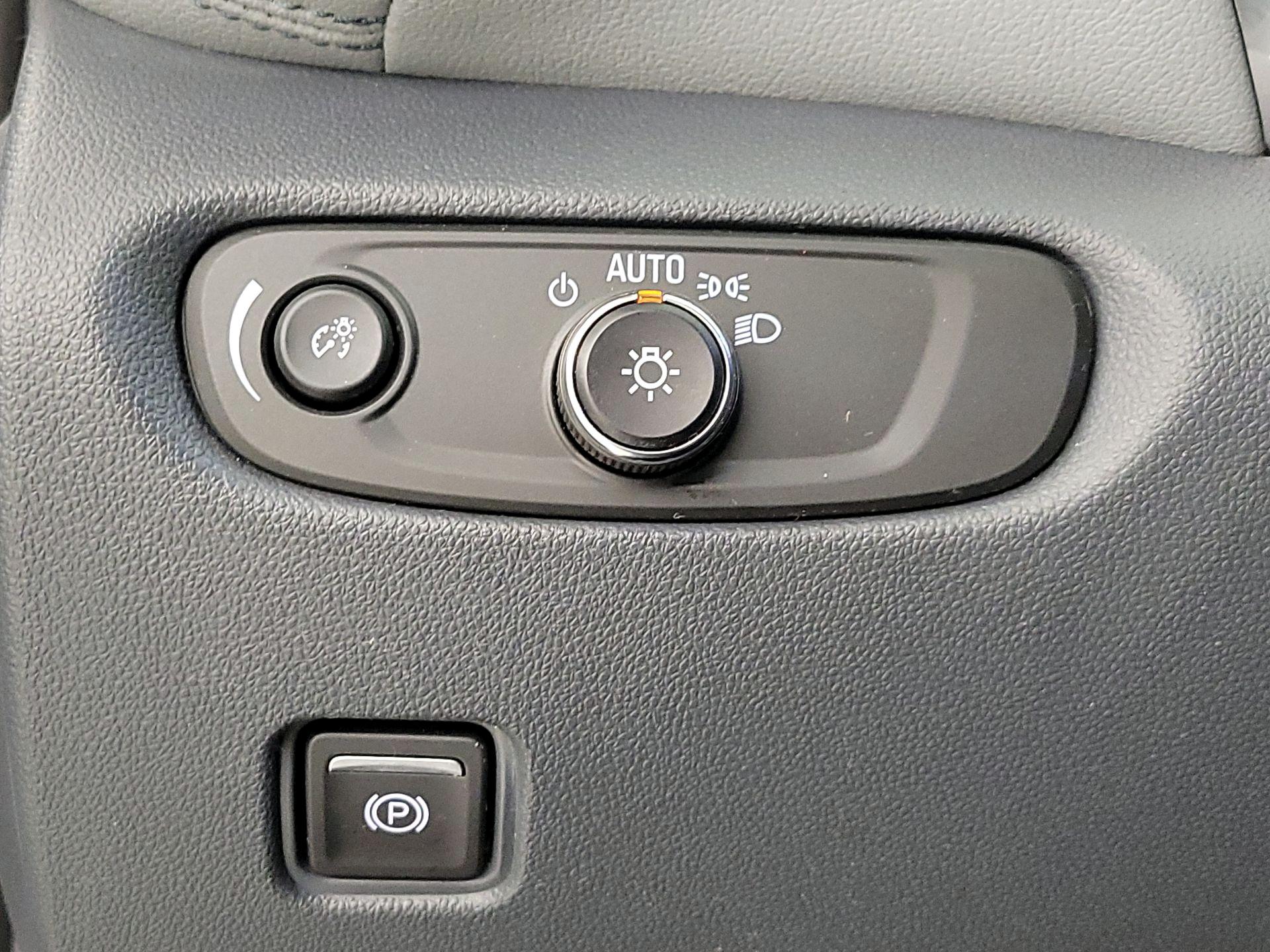 Thumbnail: 2019 Chevrolet Blazer - 13