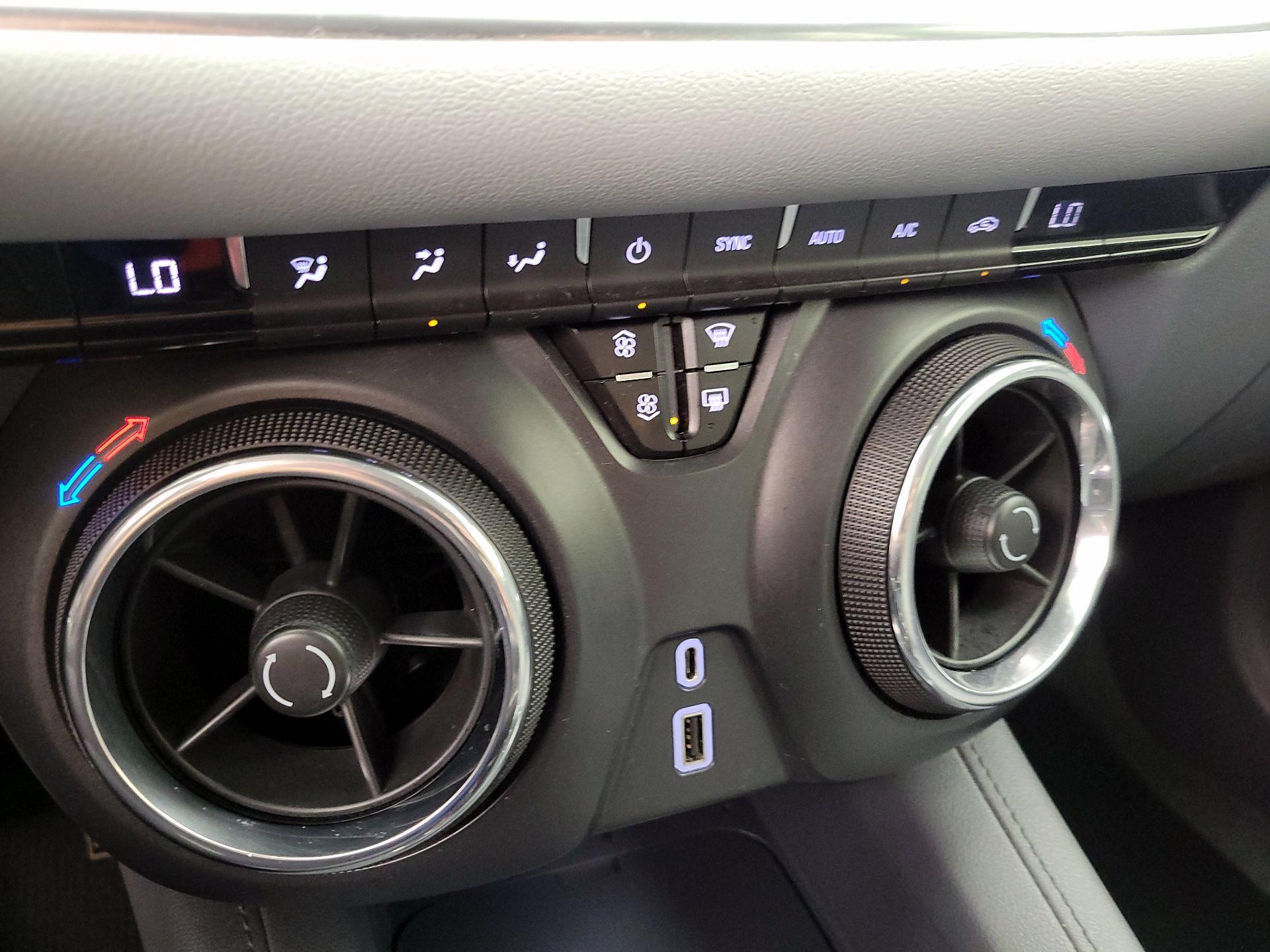 Thumbnail: 2019 Chevrolet Blazer - 16