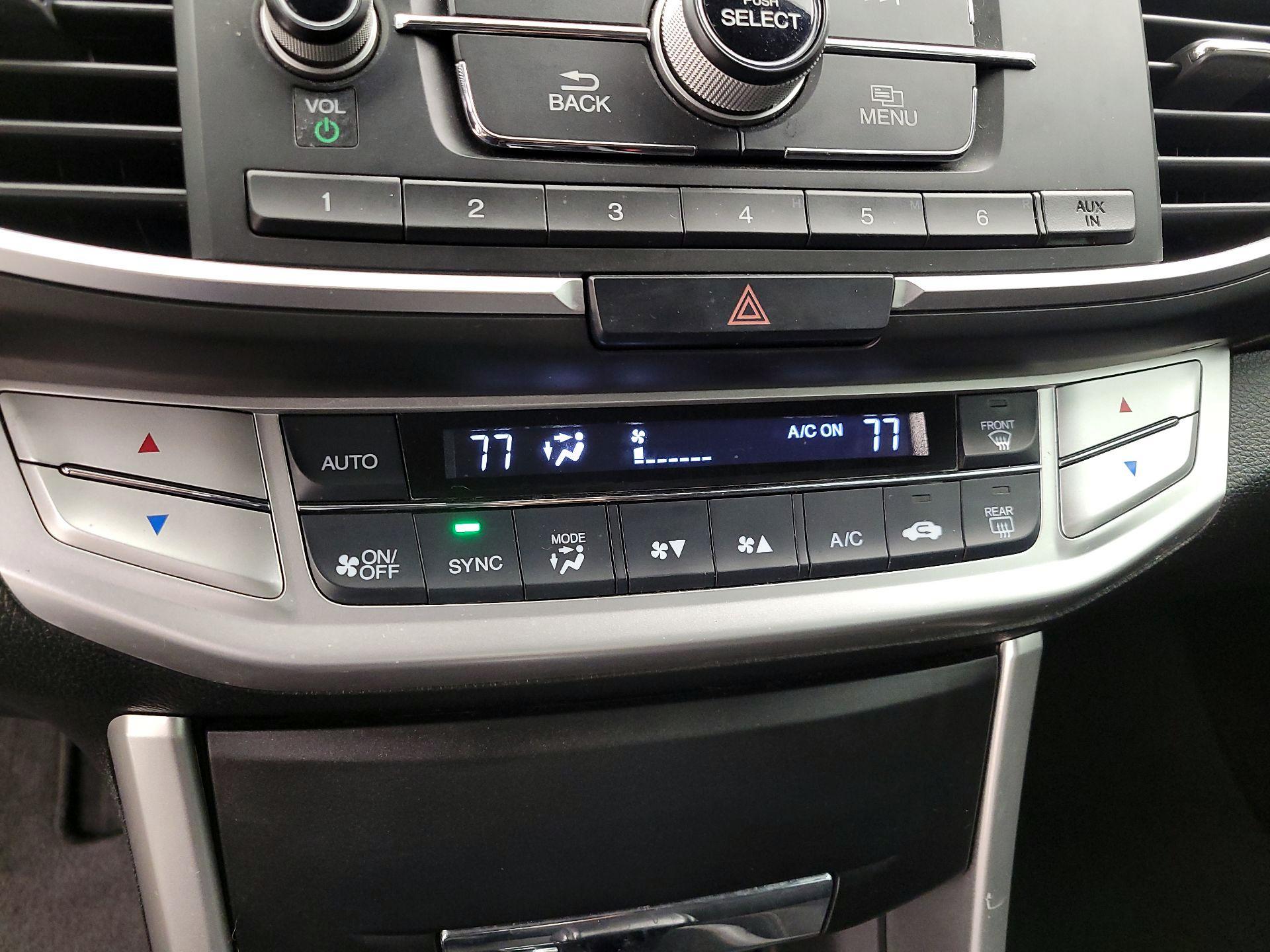 Thumbnail: 2015 Honda Accord - 14