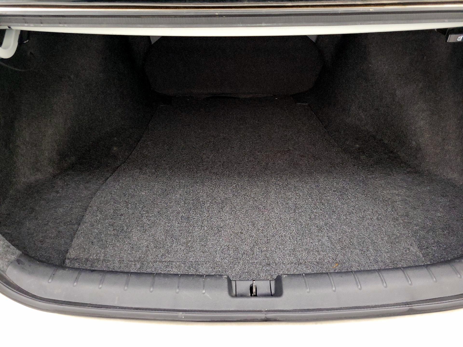 Thumbnail: 2015 Honda Accord - 18