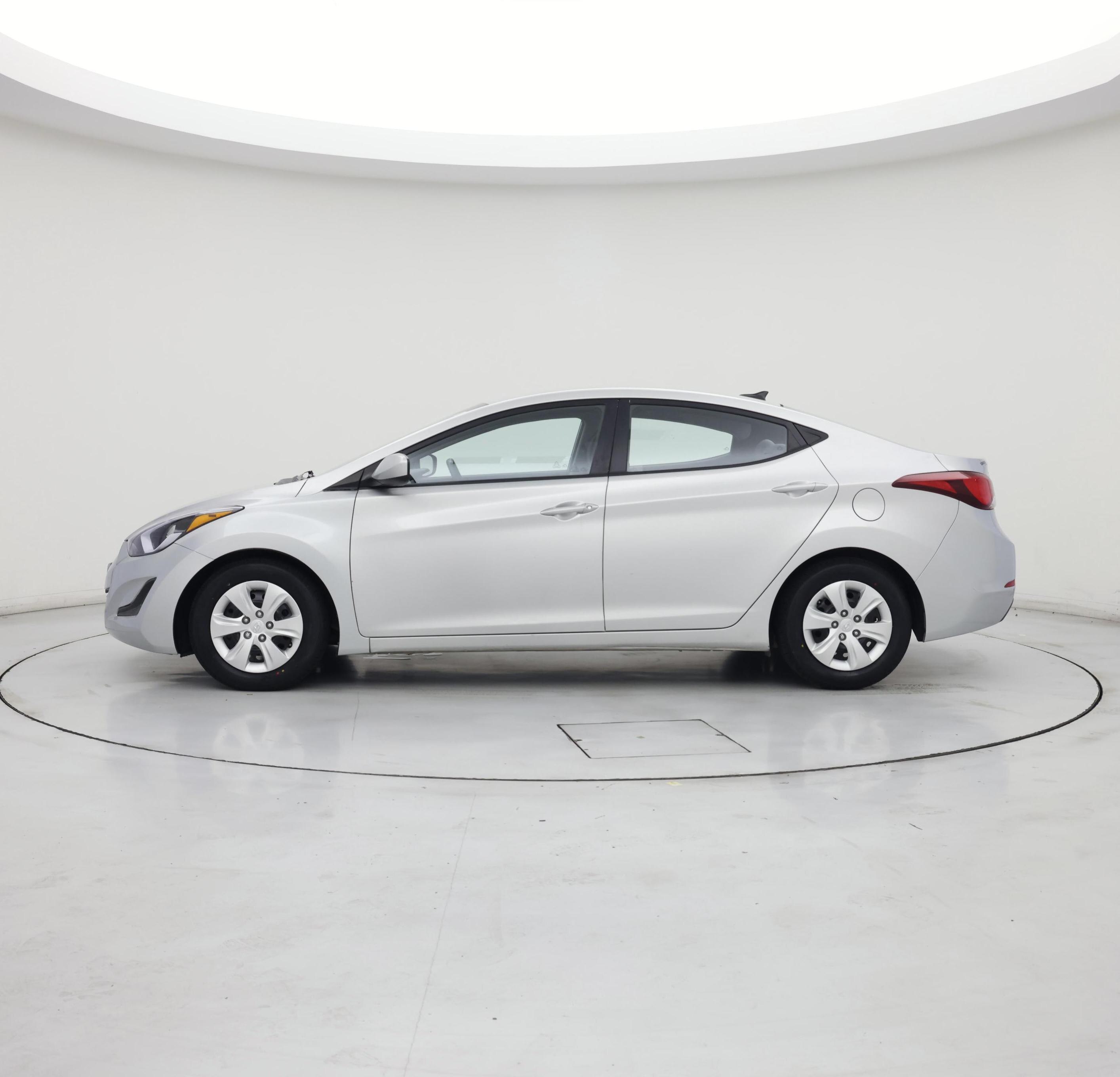 Thumbnail: 2016 Hyundai Elantra - 3