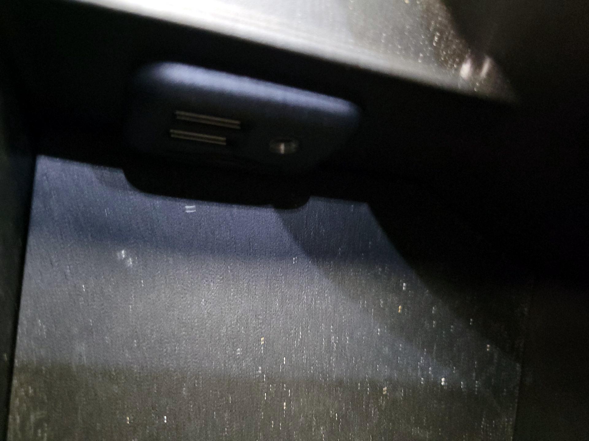 Thumbnail: 2021 Chevrolet Camaro - 16