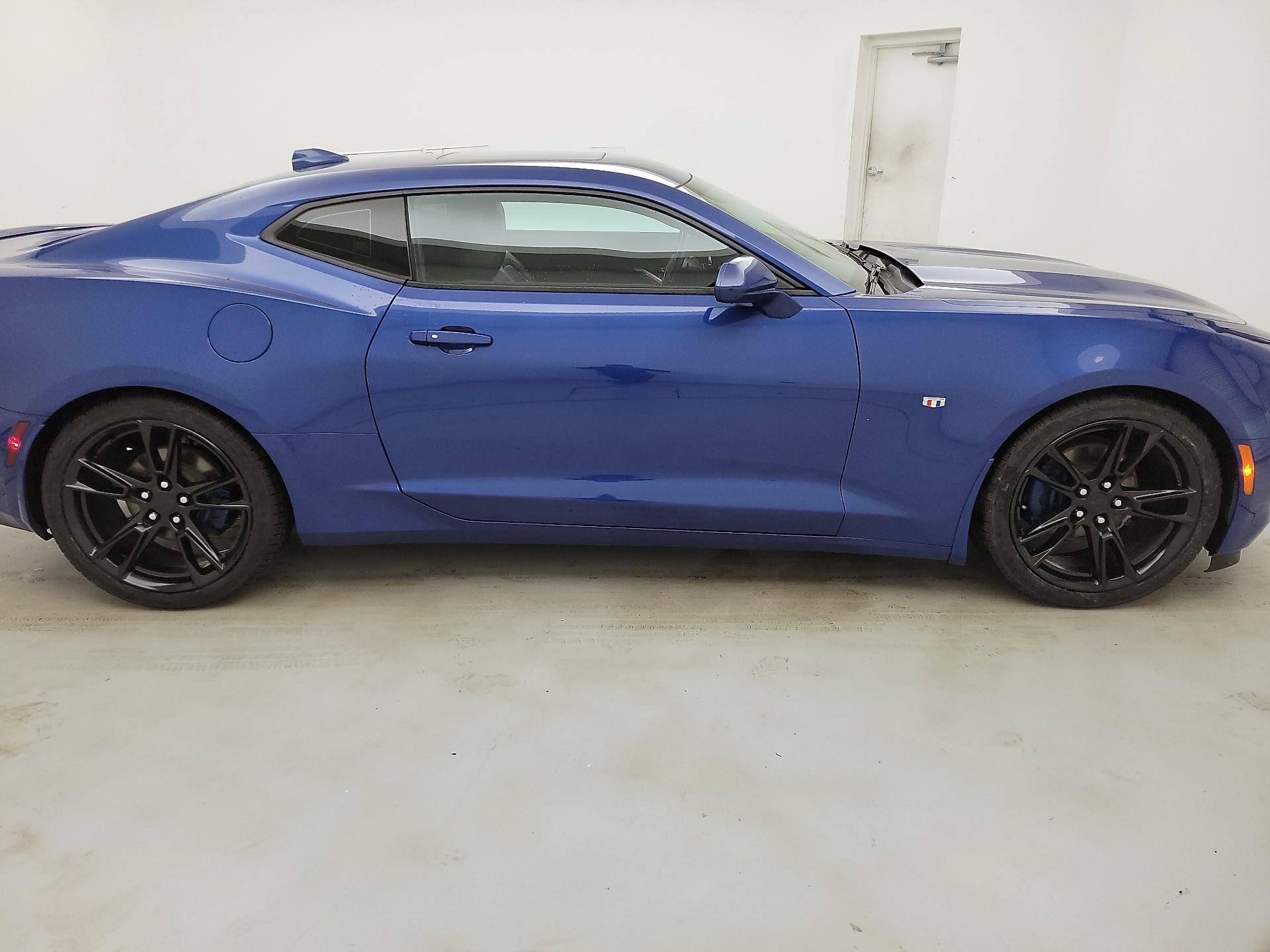 Thumbnail: 2021 Chevrolet Camaro - 4