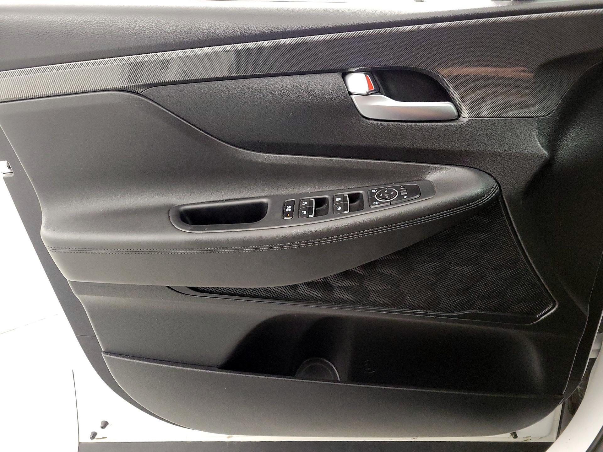 Thumbnail: 2023 Hyundai Santa Fe - 10