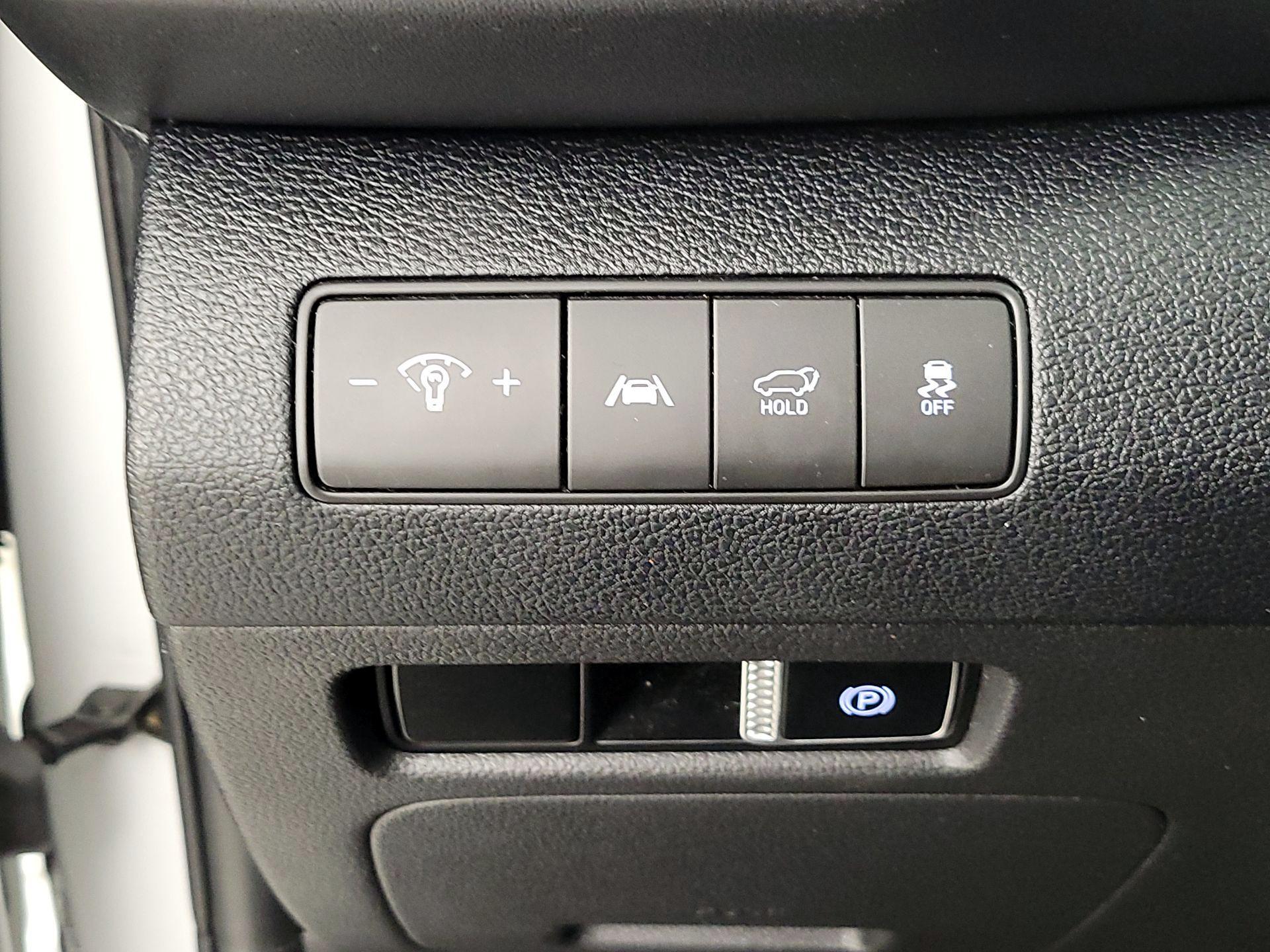 Thumbnail: 2023 Hyundai Santa Fe - 11