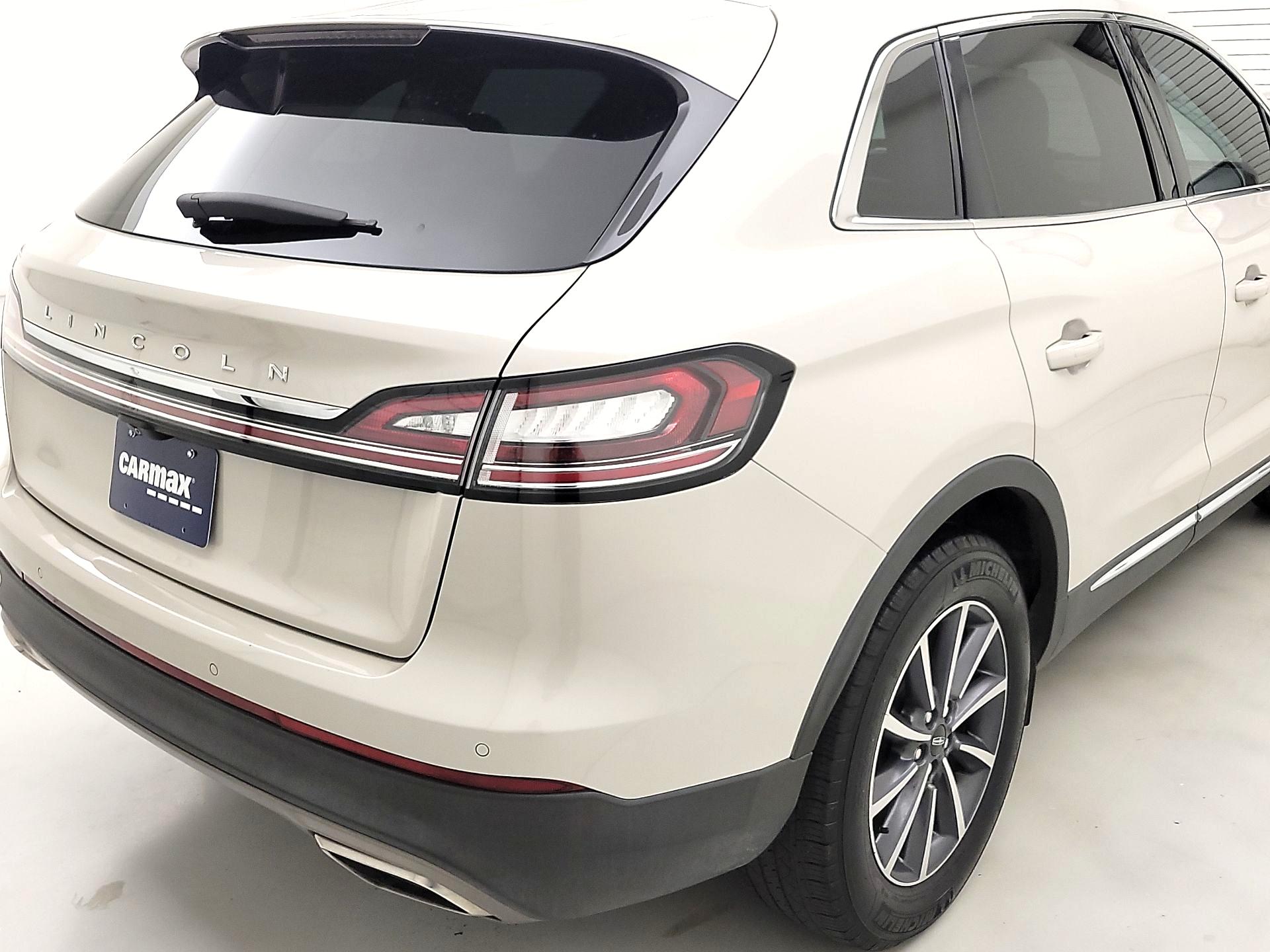 Thumbnail: 2022 Lincoln Nautilus - 5