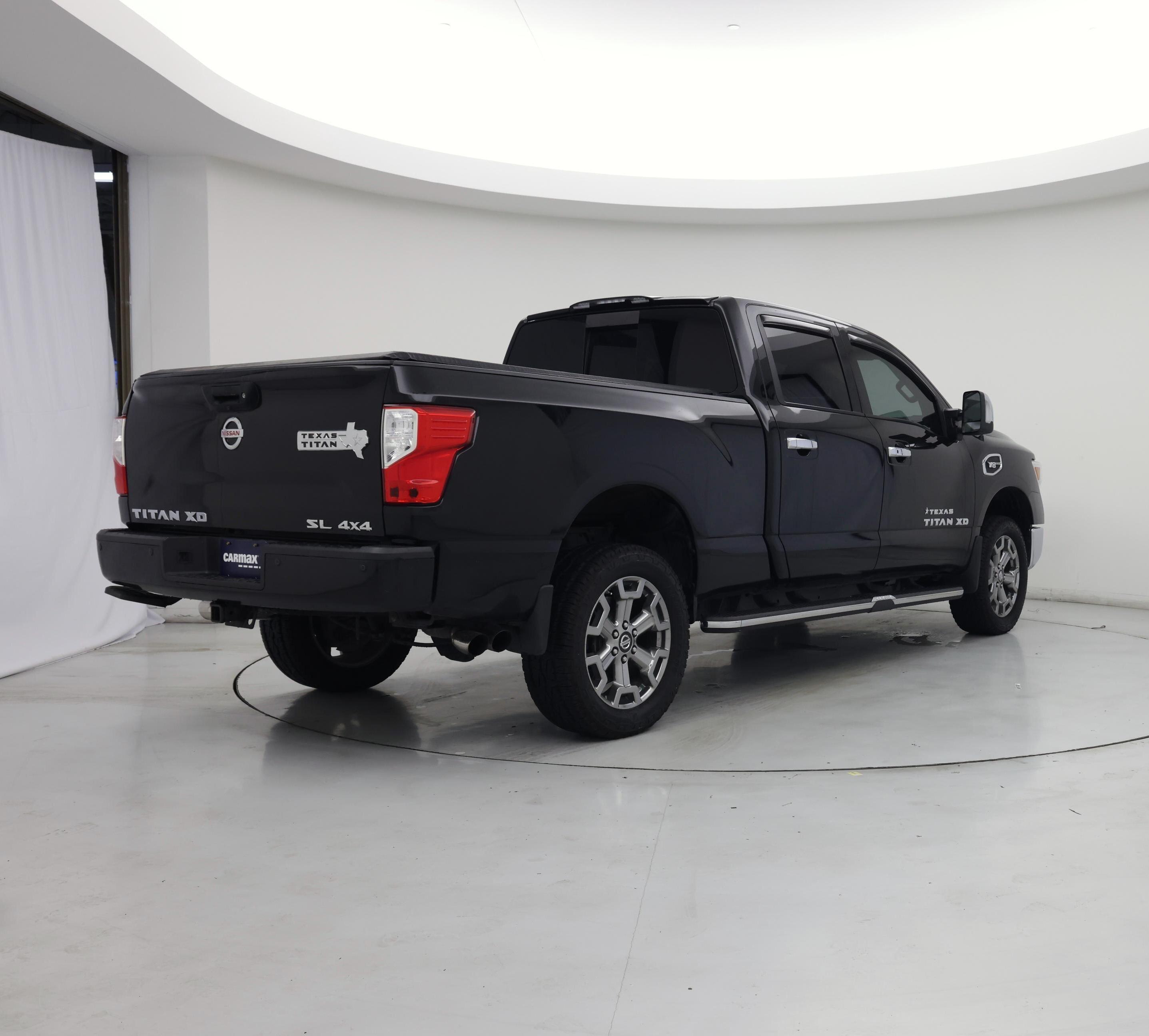 Thumbnail: 2018 Nissan Titan - 8