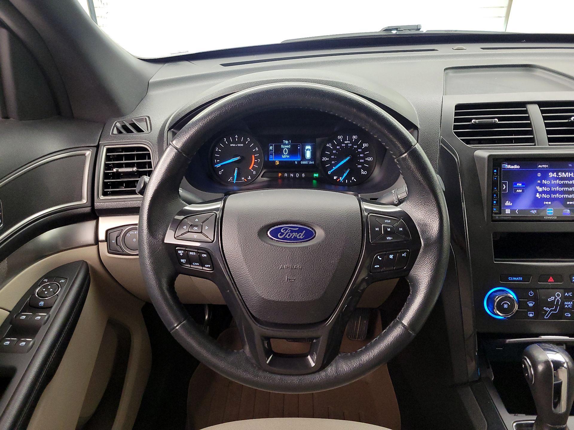 Thumbnail: 2019 Ford Explorer - 10