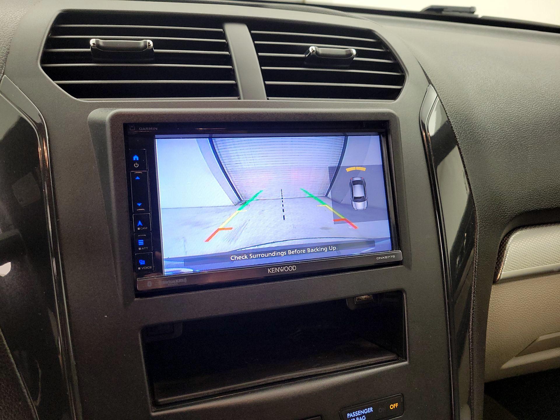 Thumbnail: 2019 Ford Explorer - 14