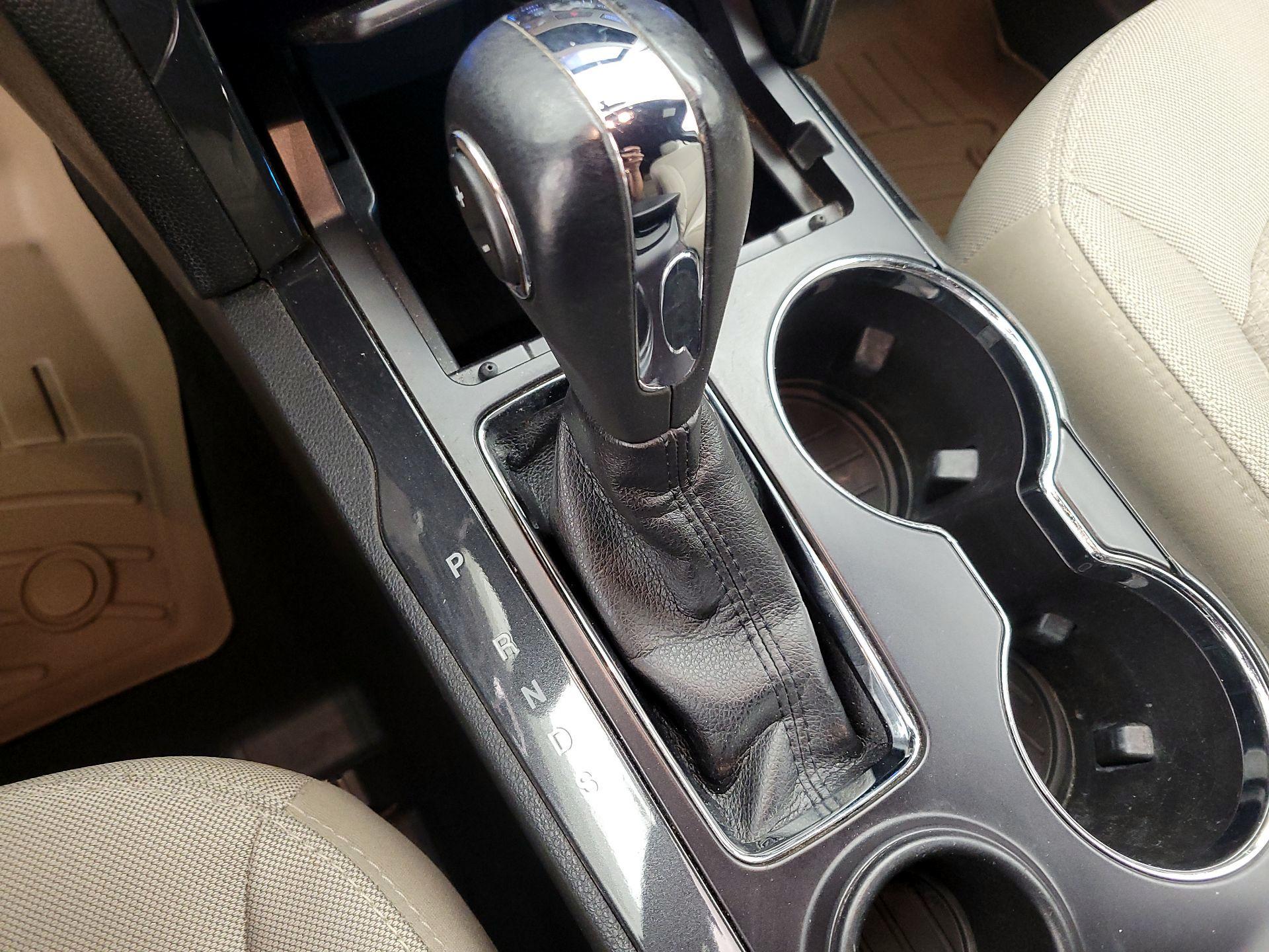 Thumbnail: 2019 Ford Explorer - 17