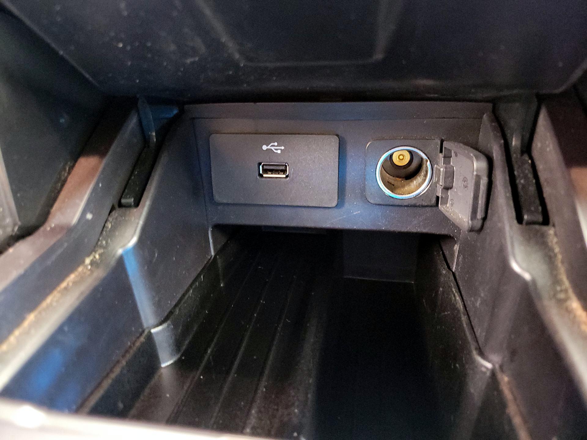 Thumbnail: 2019 Ford Explorer - 18