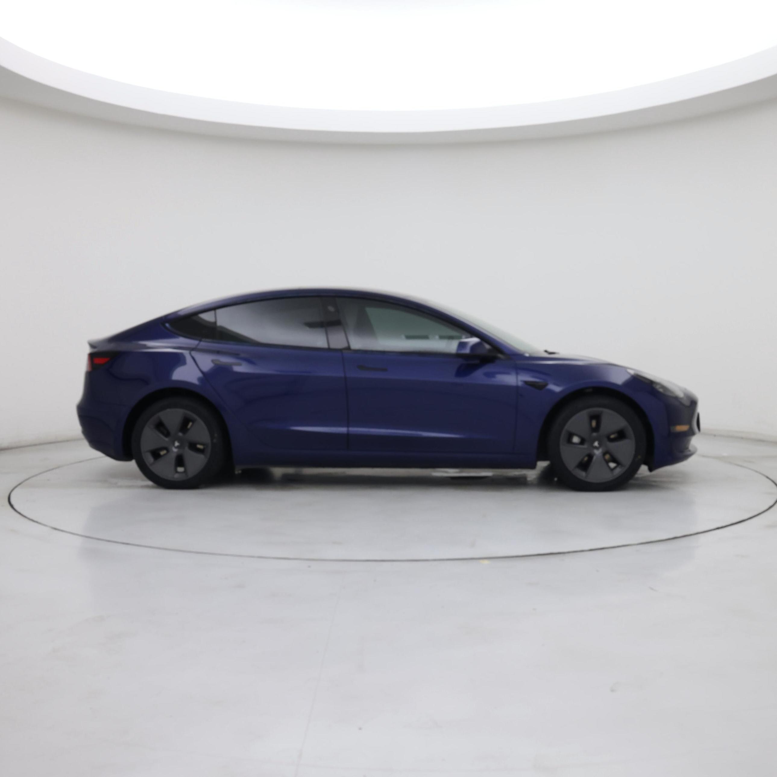 Thumbnail: 2023 Tesla Model 3 - 7