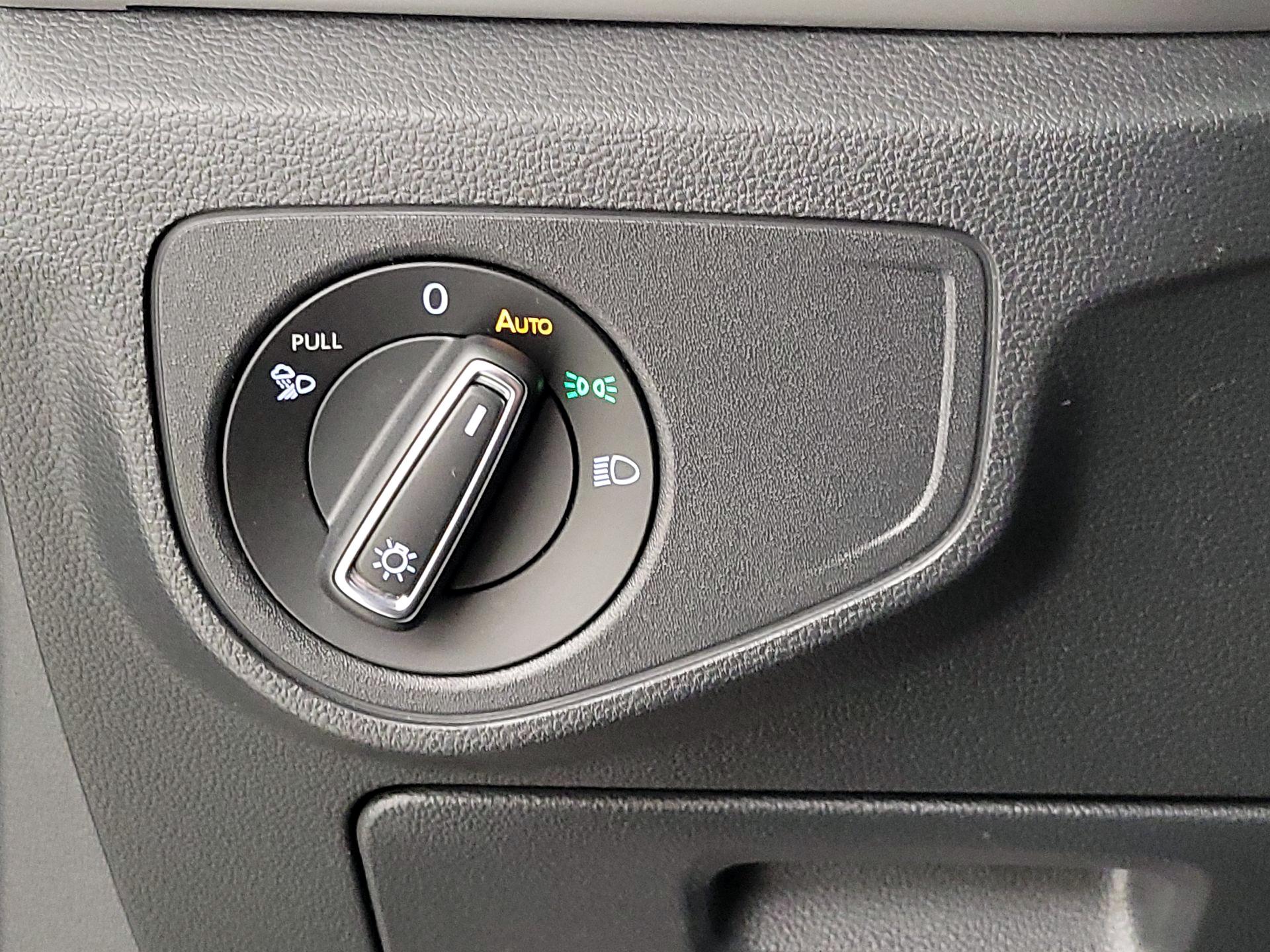 Thumbnail: 2023 Volkswagen Atlas - 11