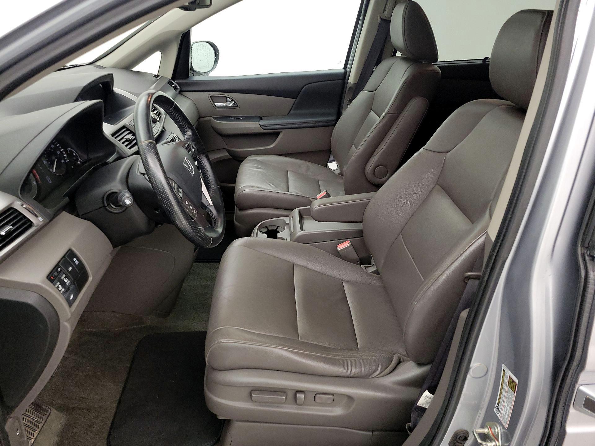 Thumbnail: 2017 Honda Odyssey - 9