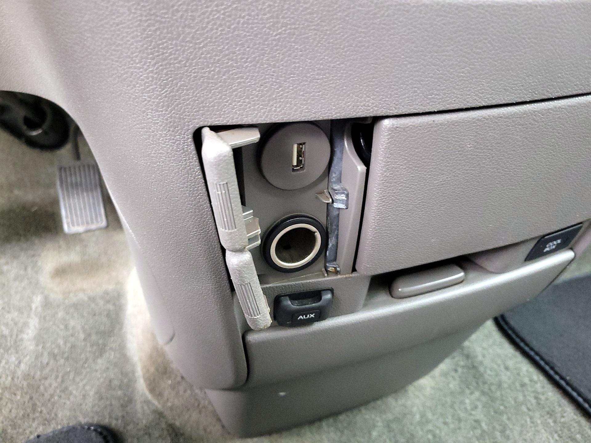 Thumbnail: 2017 Honda Odyssey - 16