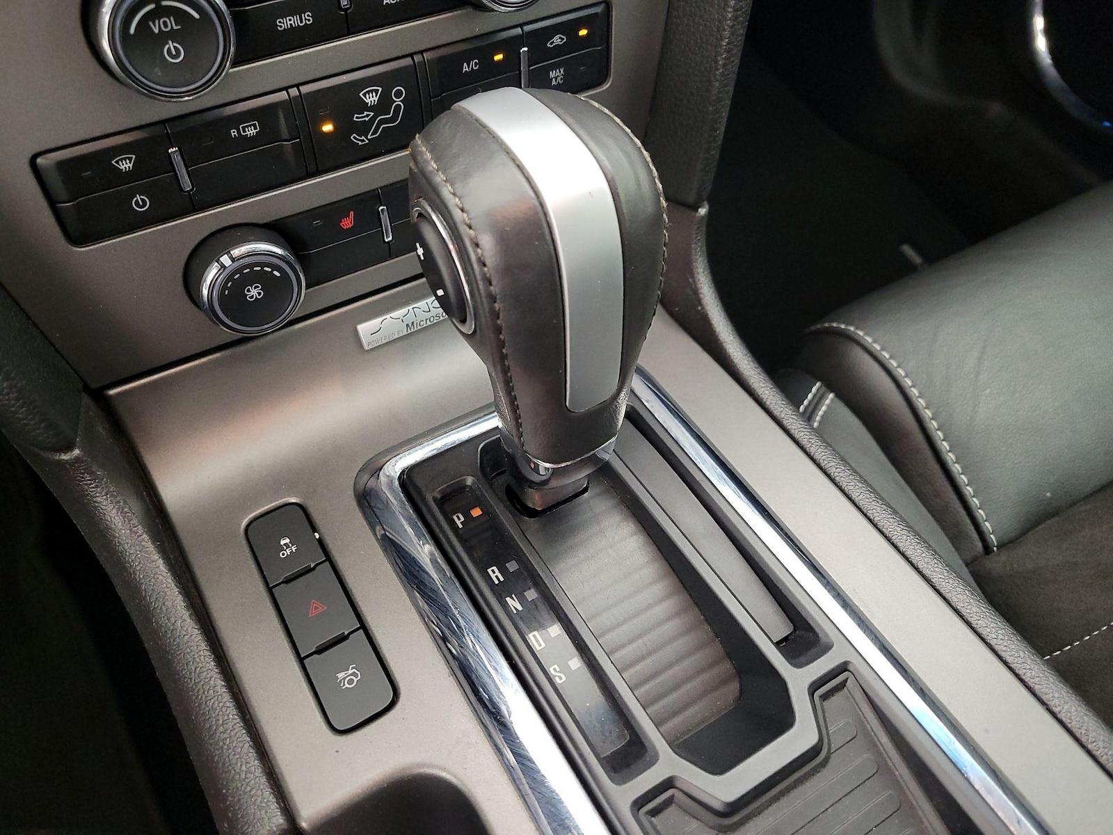 2014 Ford Mustang GT Premium - Photo 17