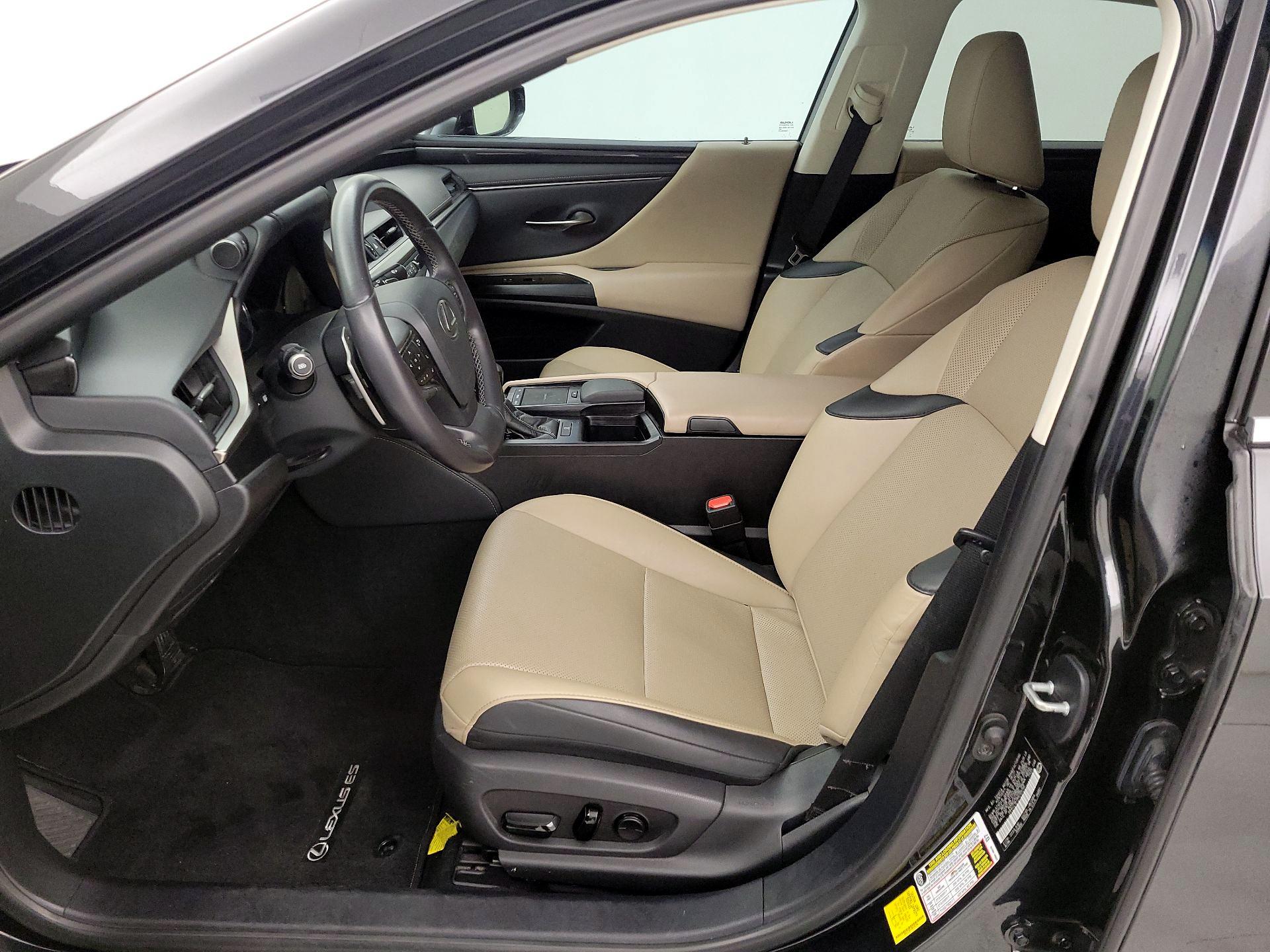 Thumbnail: 2021 Lexus ES - 9