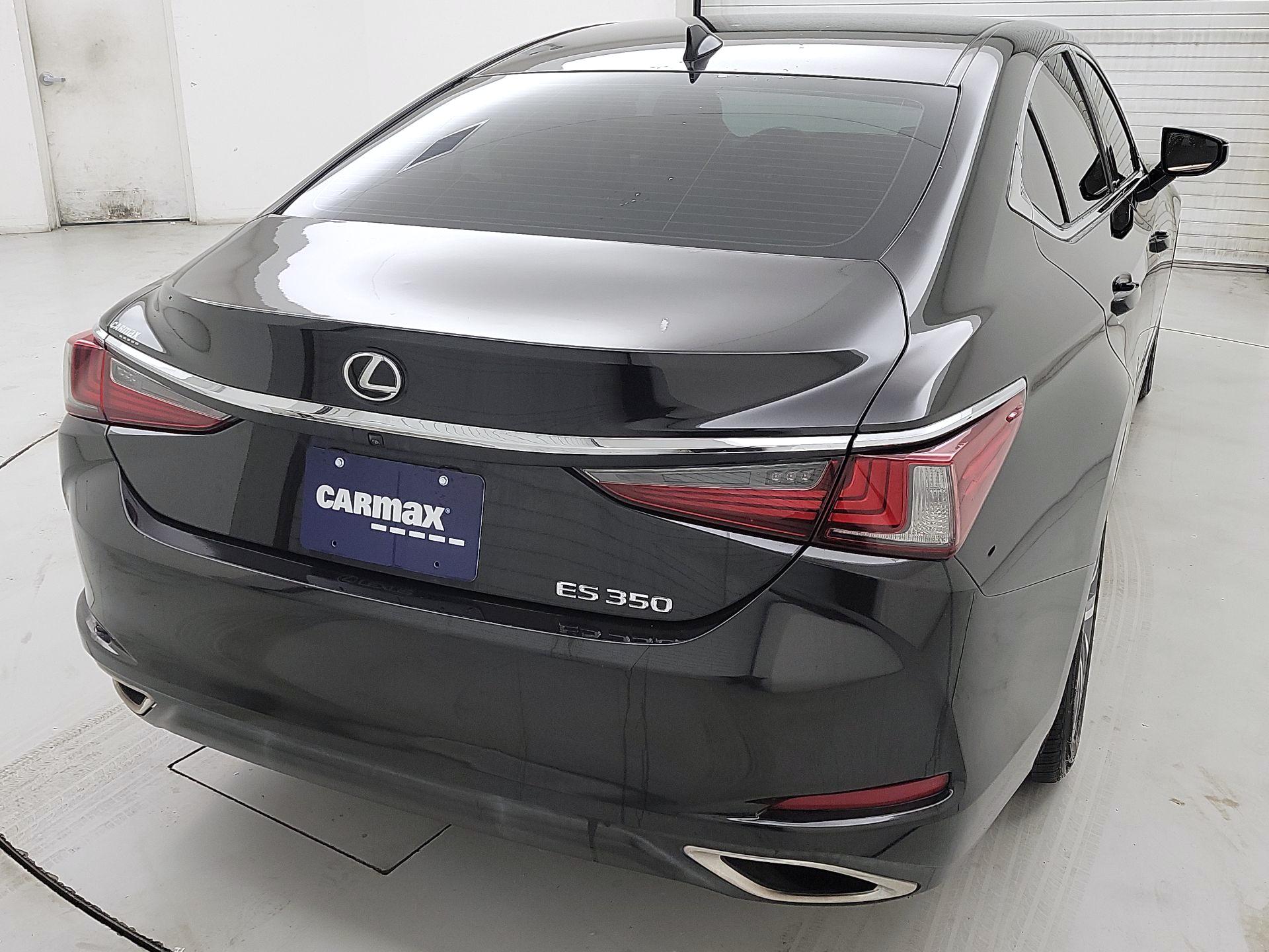 Thumbnail: 2021 Lexus ES - 5