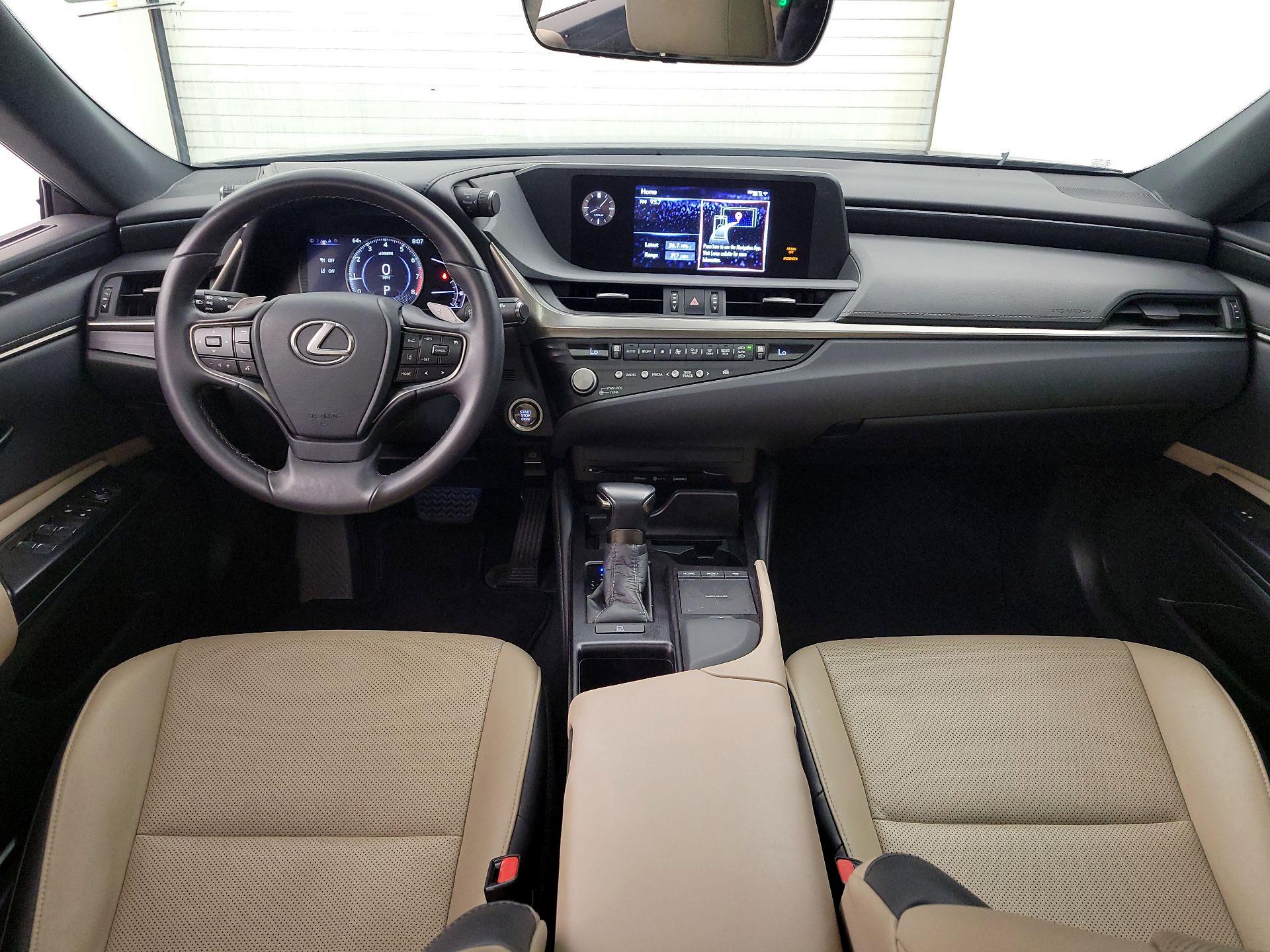 Thumbnail: 2021 Lexus ES - 8