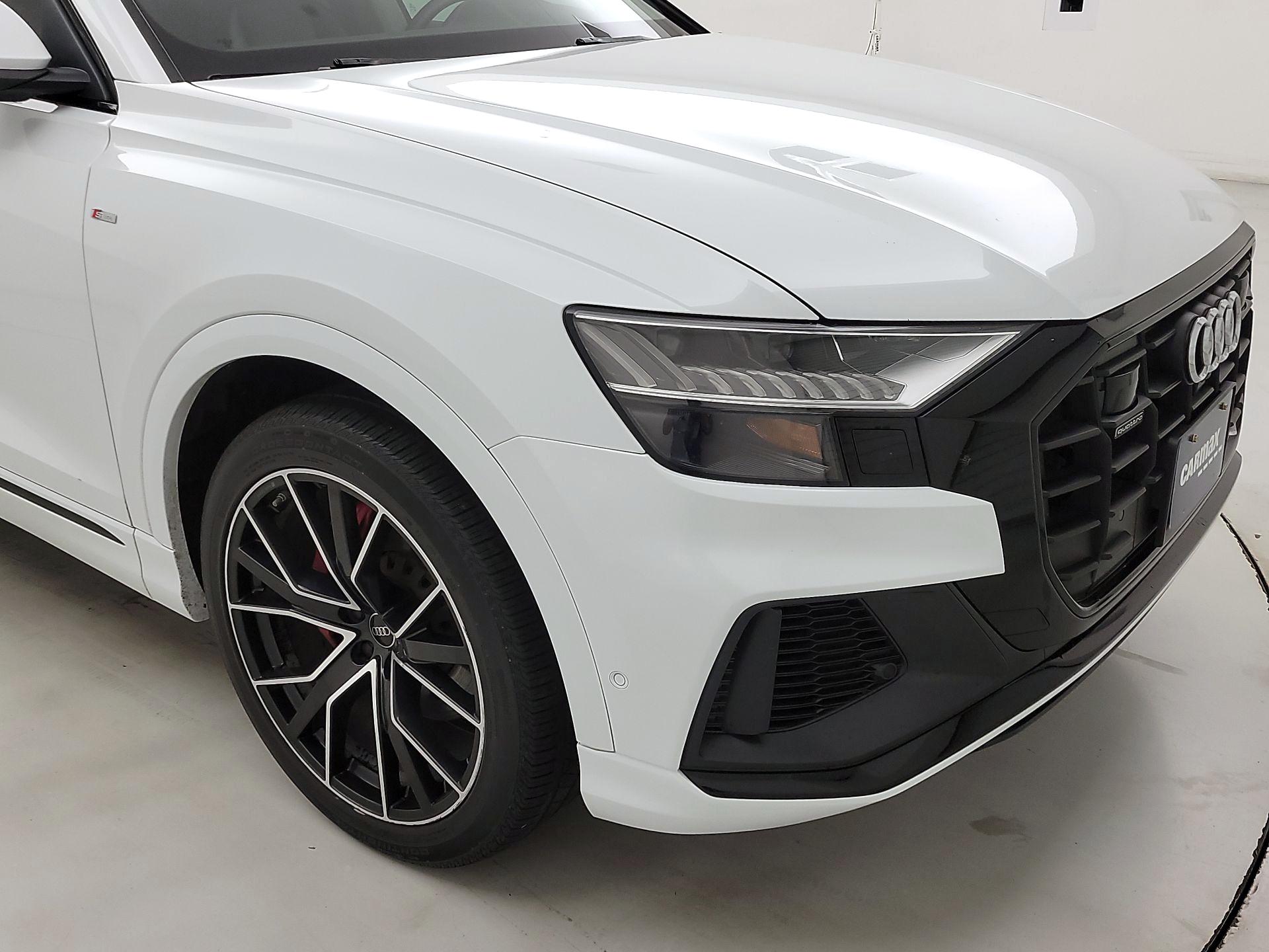 Thumbnail: 2023 Audi Q8 - 1