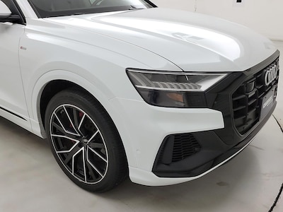 2023 Audi Q8 Premium Plus