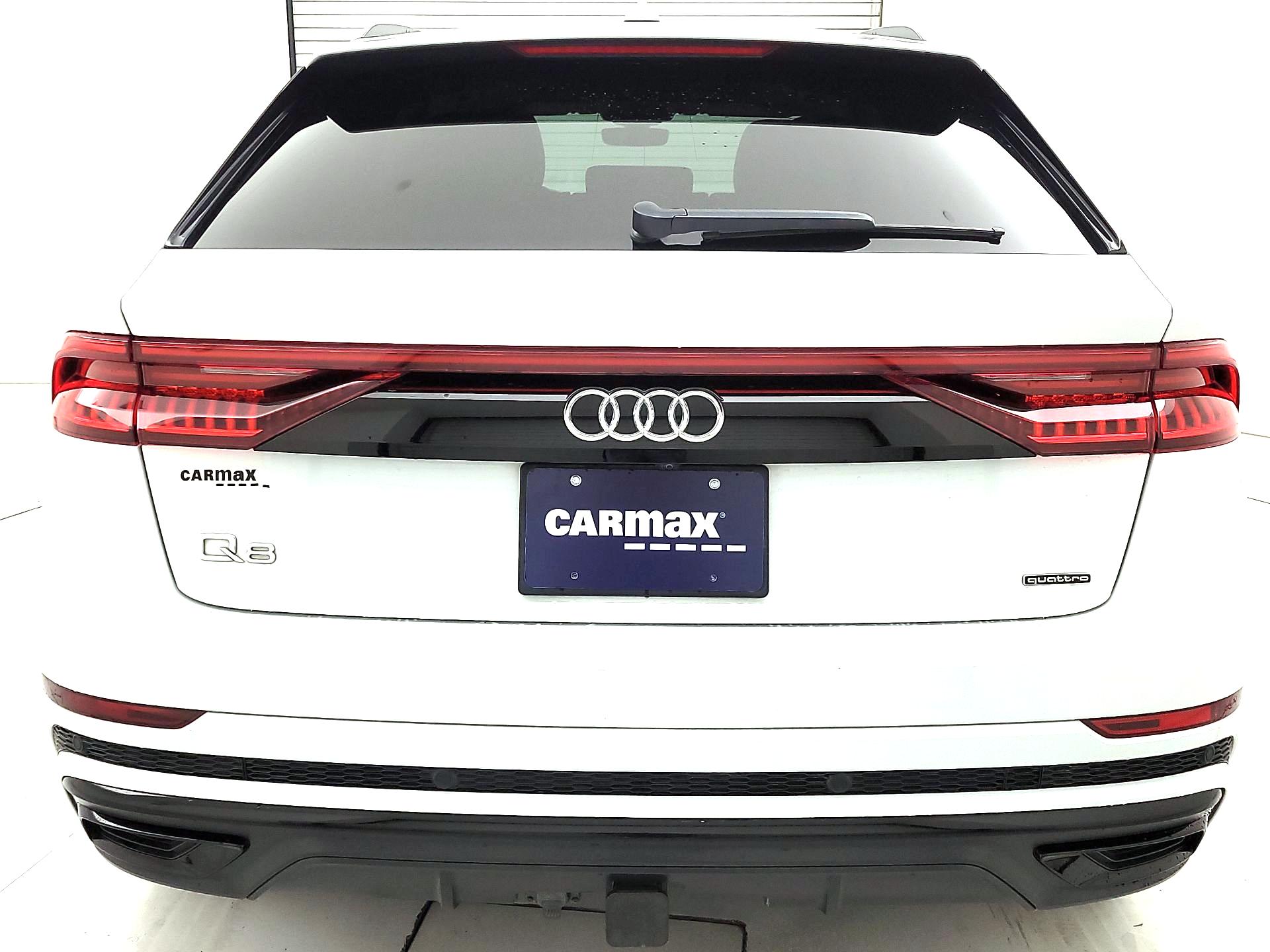 Thumbnail: 2023 Audi Q8 - 6