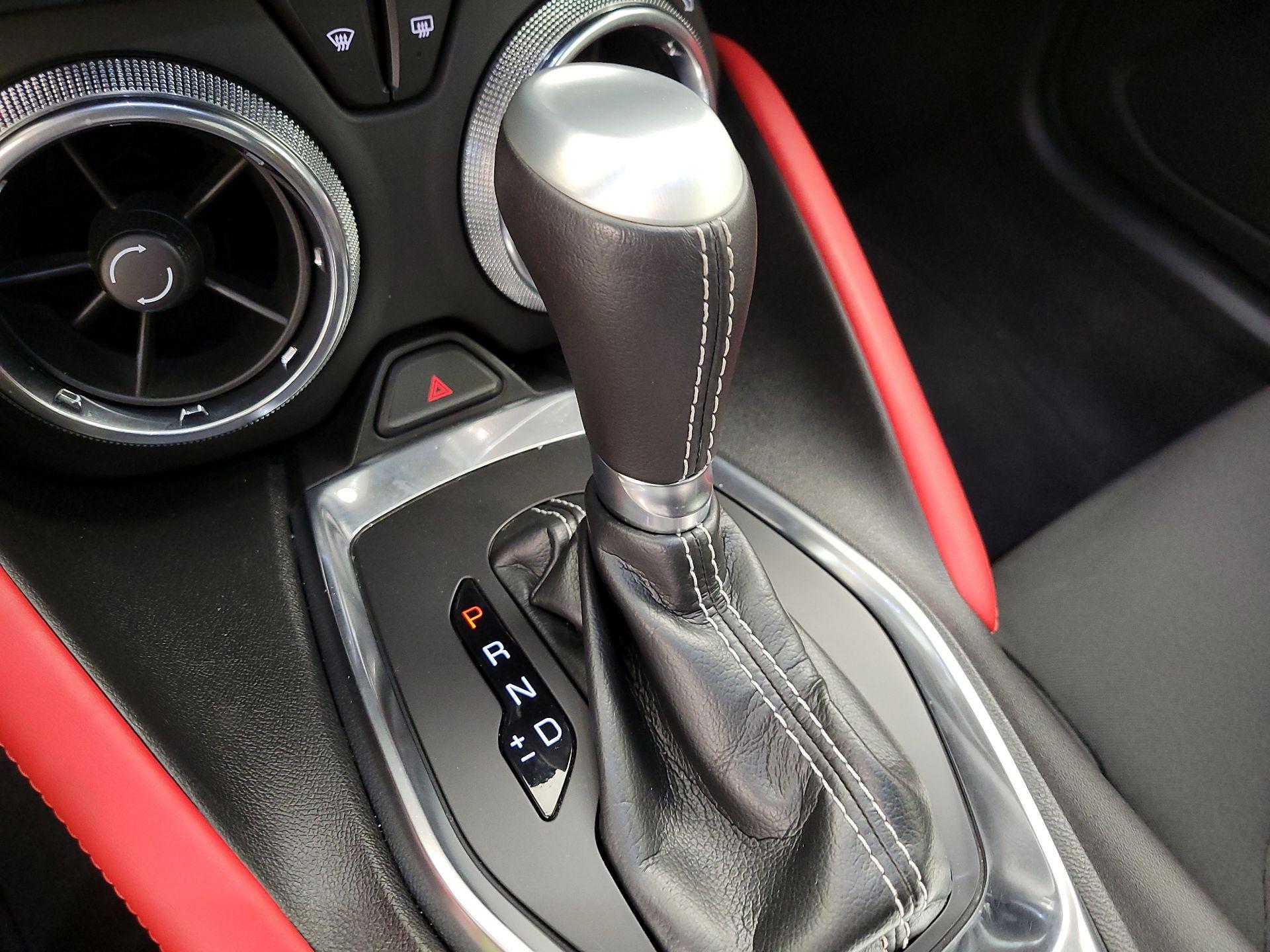 Thumbnail: 2019 Chevrolet Camaro - 14