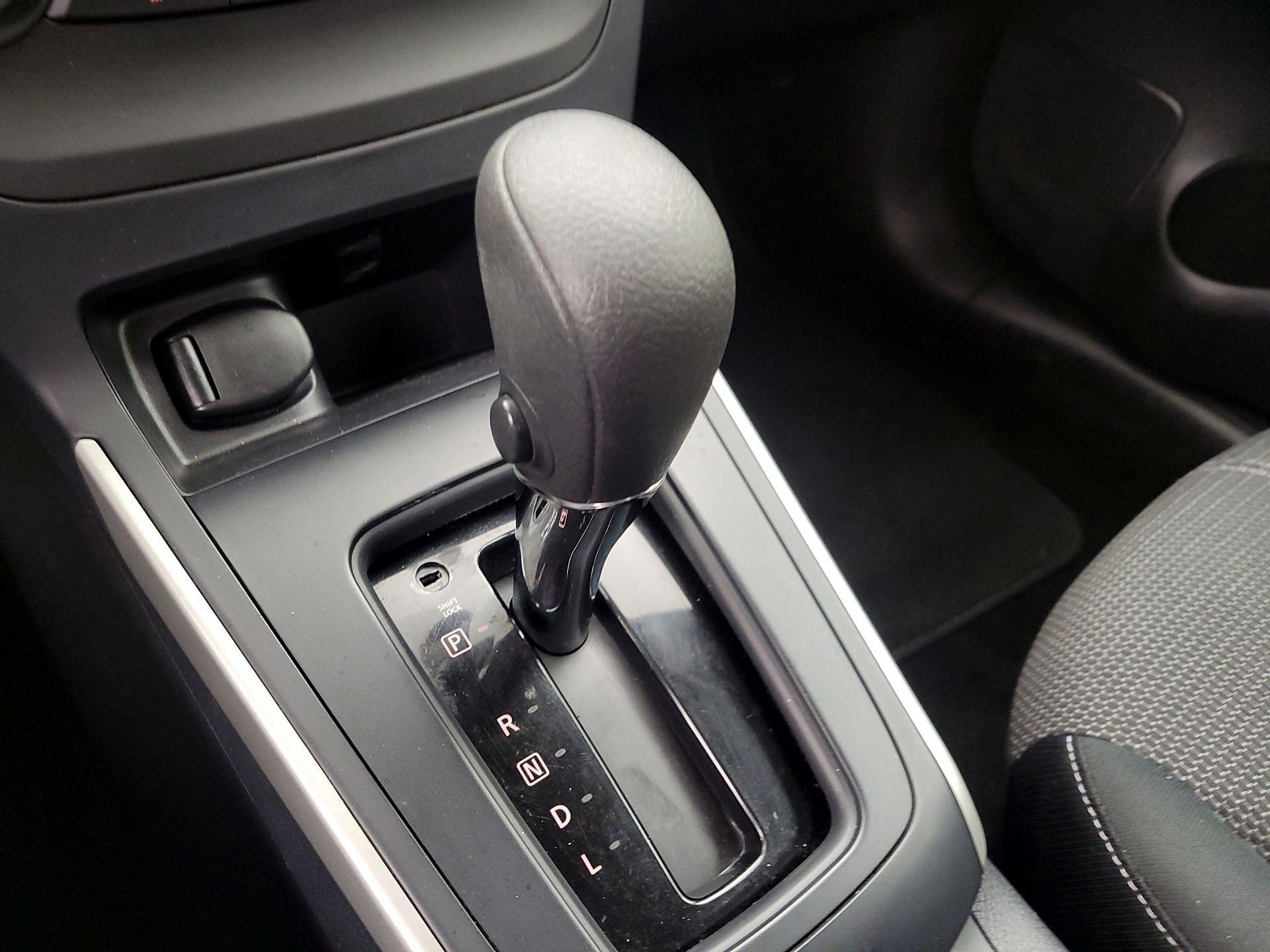 Thumbnail: 2018 Nissan Sentra - 17