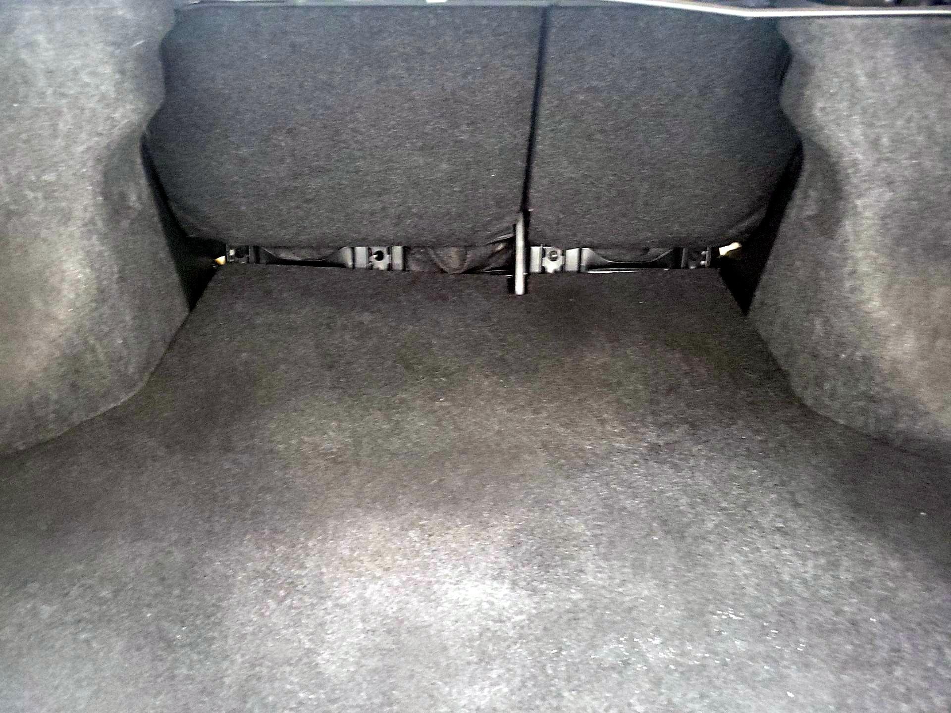 Thumbnail: 2018 Nissan Sentra - 20