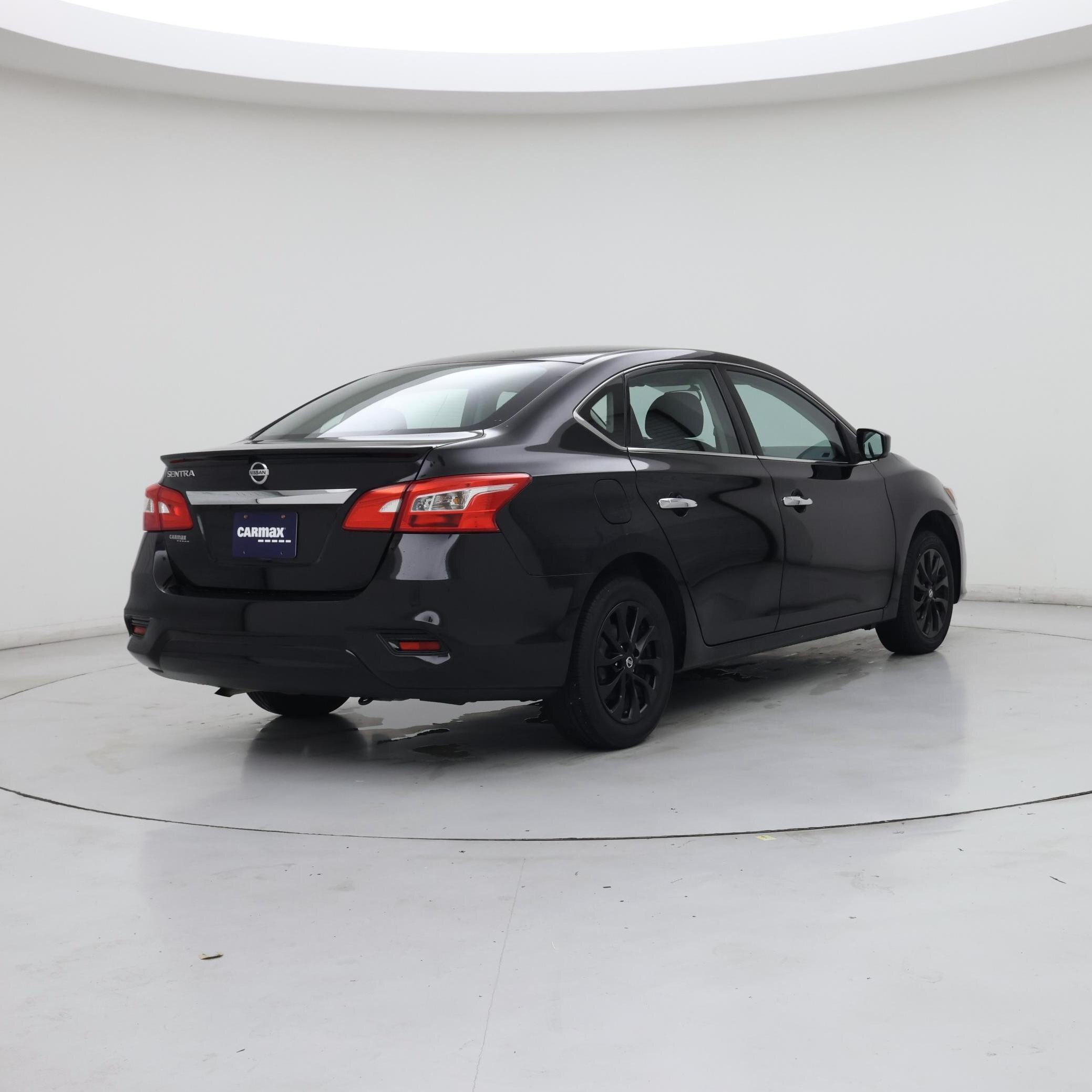 Thumbnail: 2018 Nissan Sentra - 8