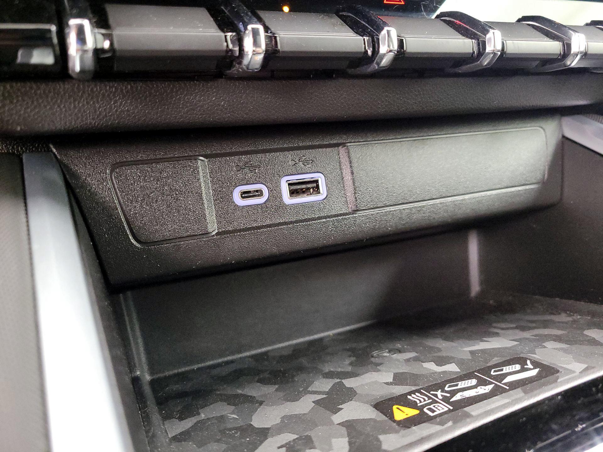 Thumbnail: 2024 Chevrolet Colorado - 18